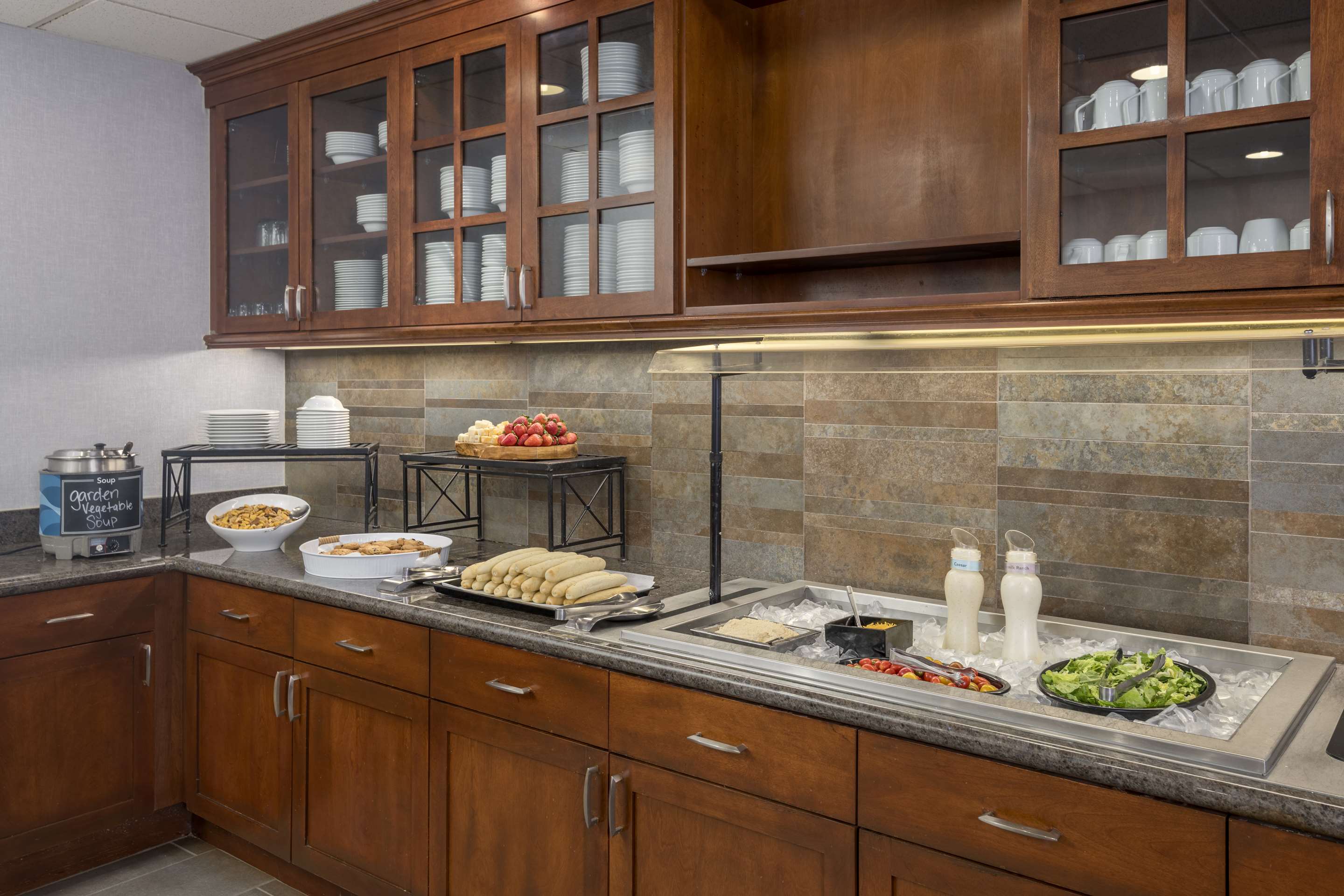 Breakfast Area | Homewood Suites by Hilton Phoenix North-Happy Valley