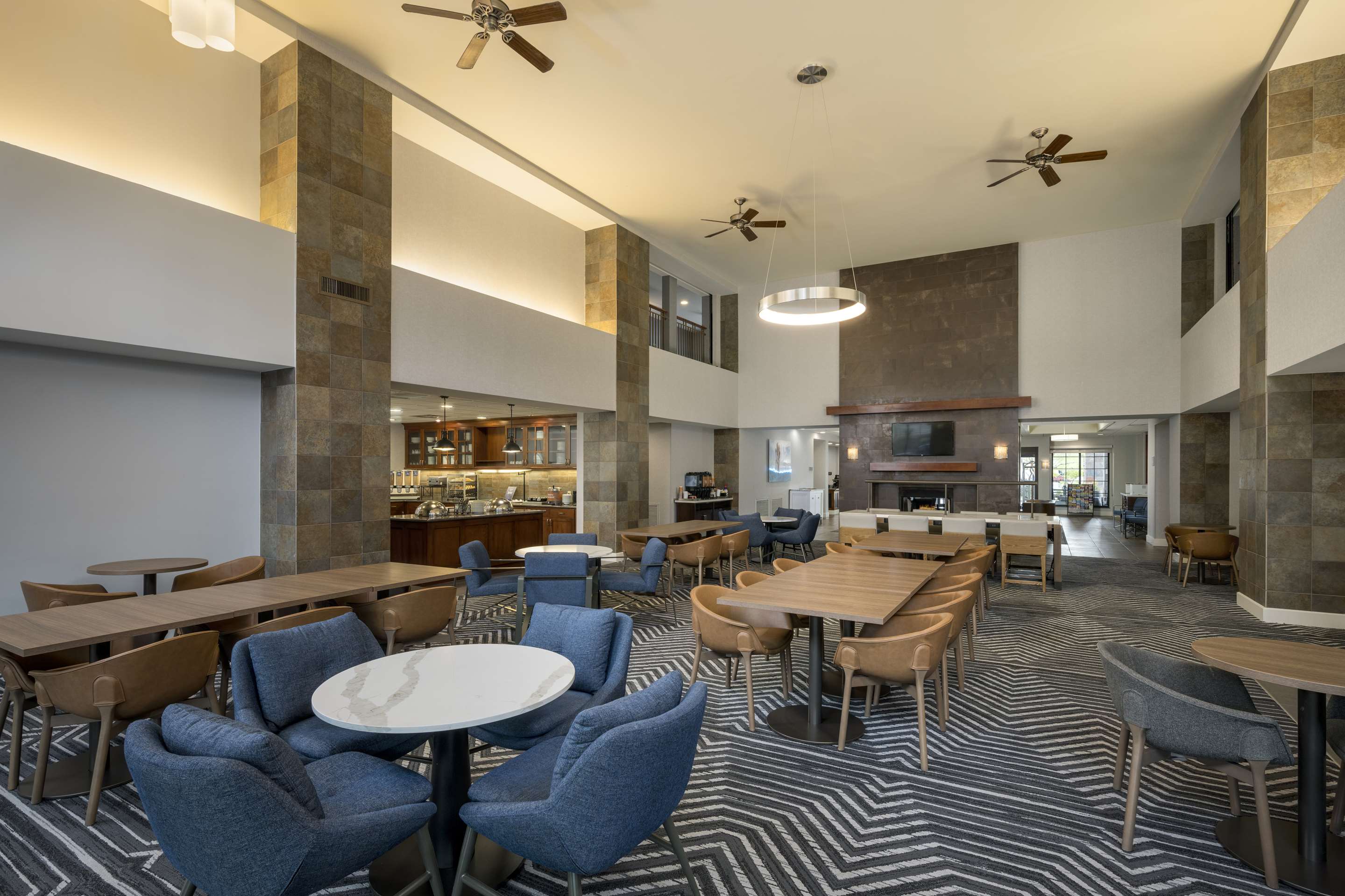 Lobby | Homewood Suites by Hilton Phoenix North-Happy Valley