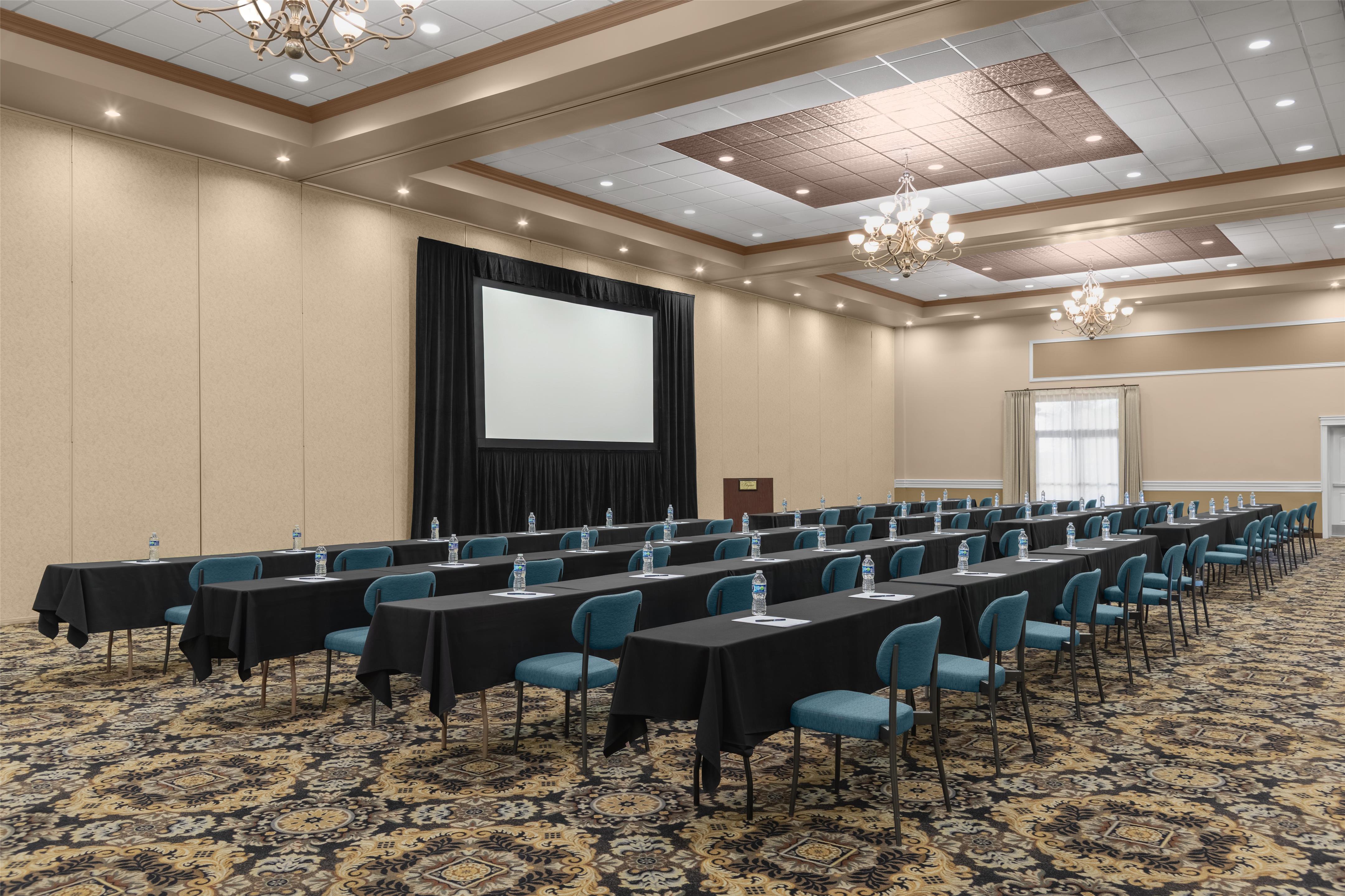 Meeting Room | DoubleTree by Hilton Phoenix - Gilbert
