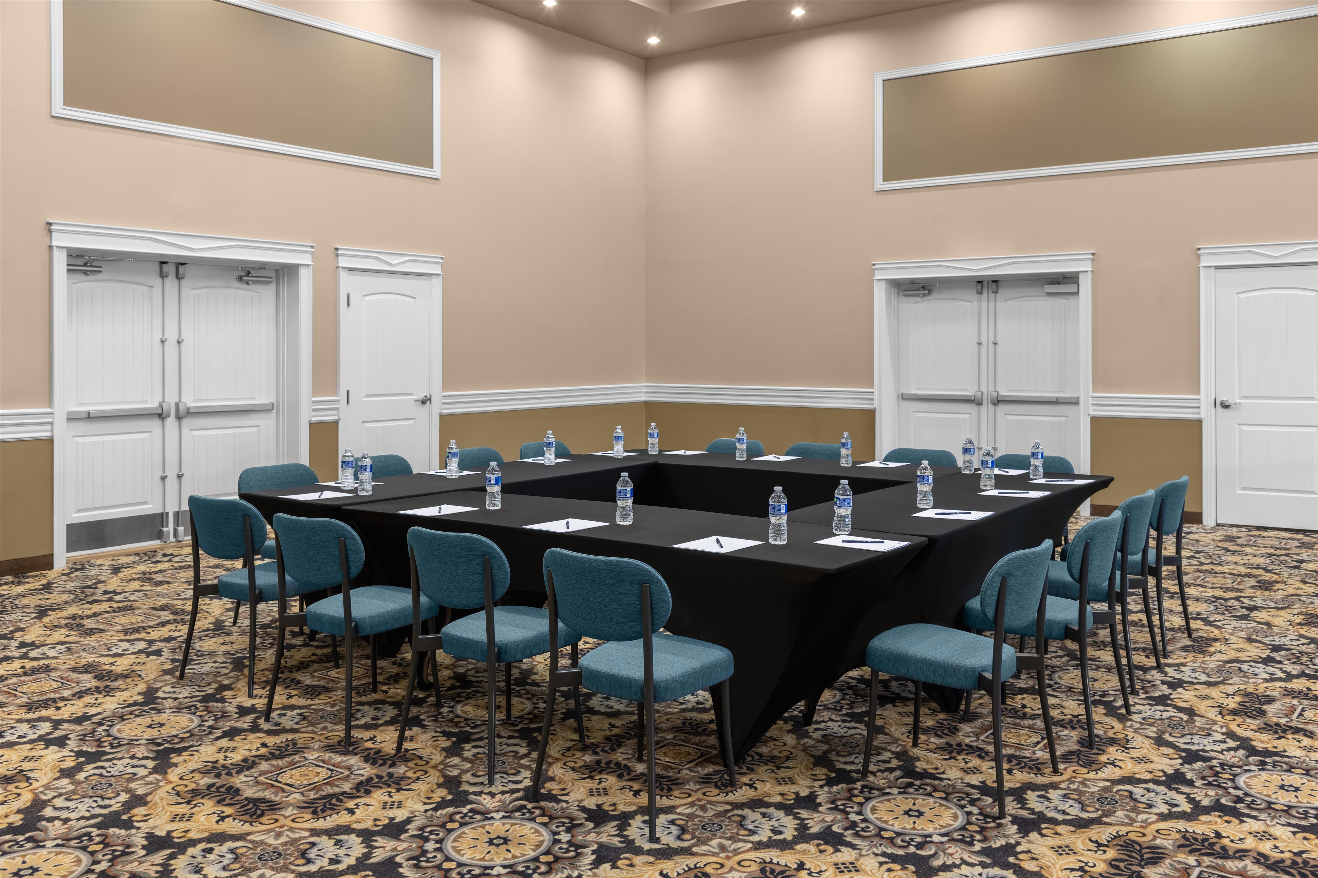 Meeting Room | DoubleTree by Hilton Phoenix - Gilbert