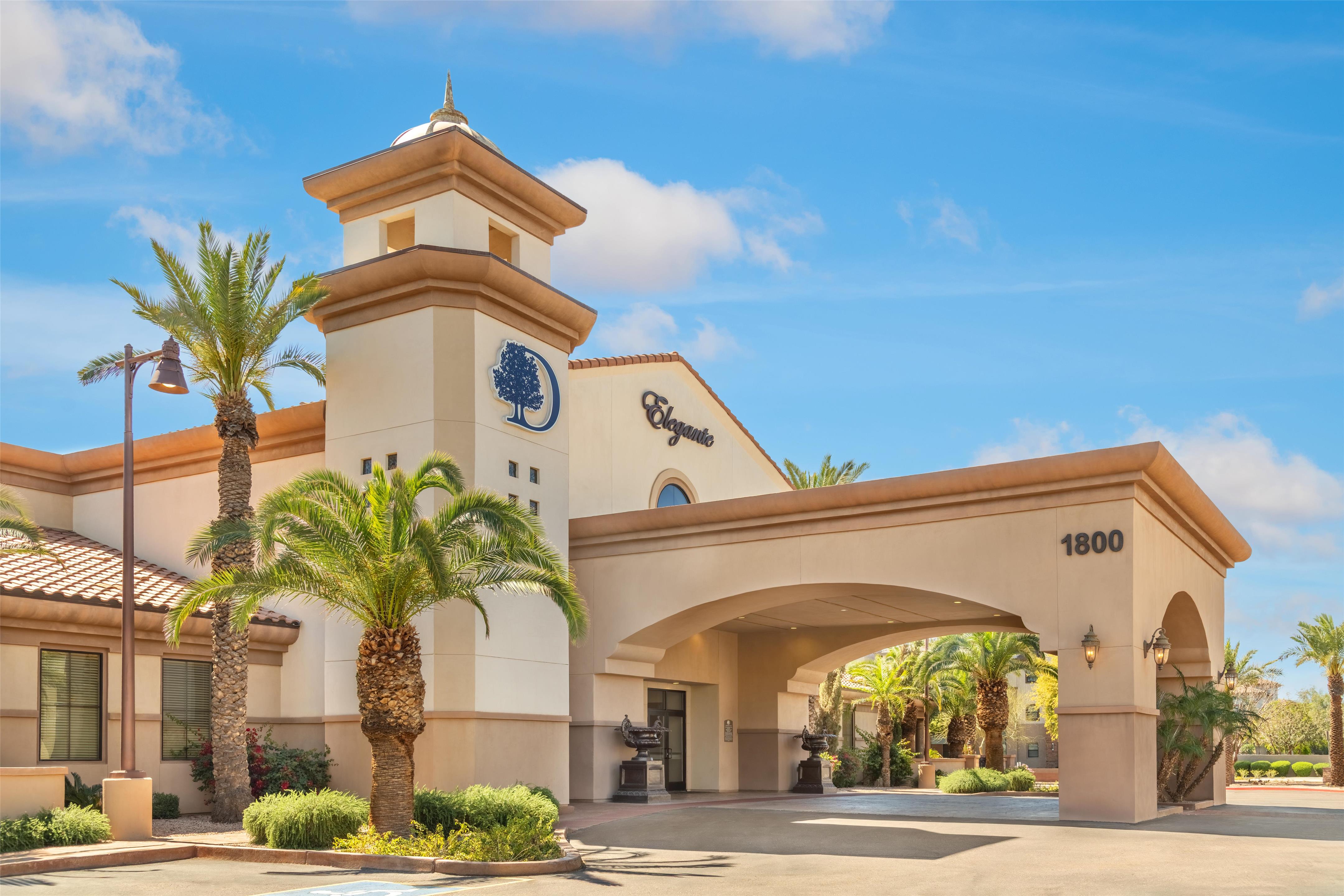 Exterior | DoubleTree by Hilton Phoenix - Gilbert