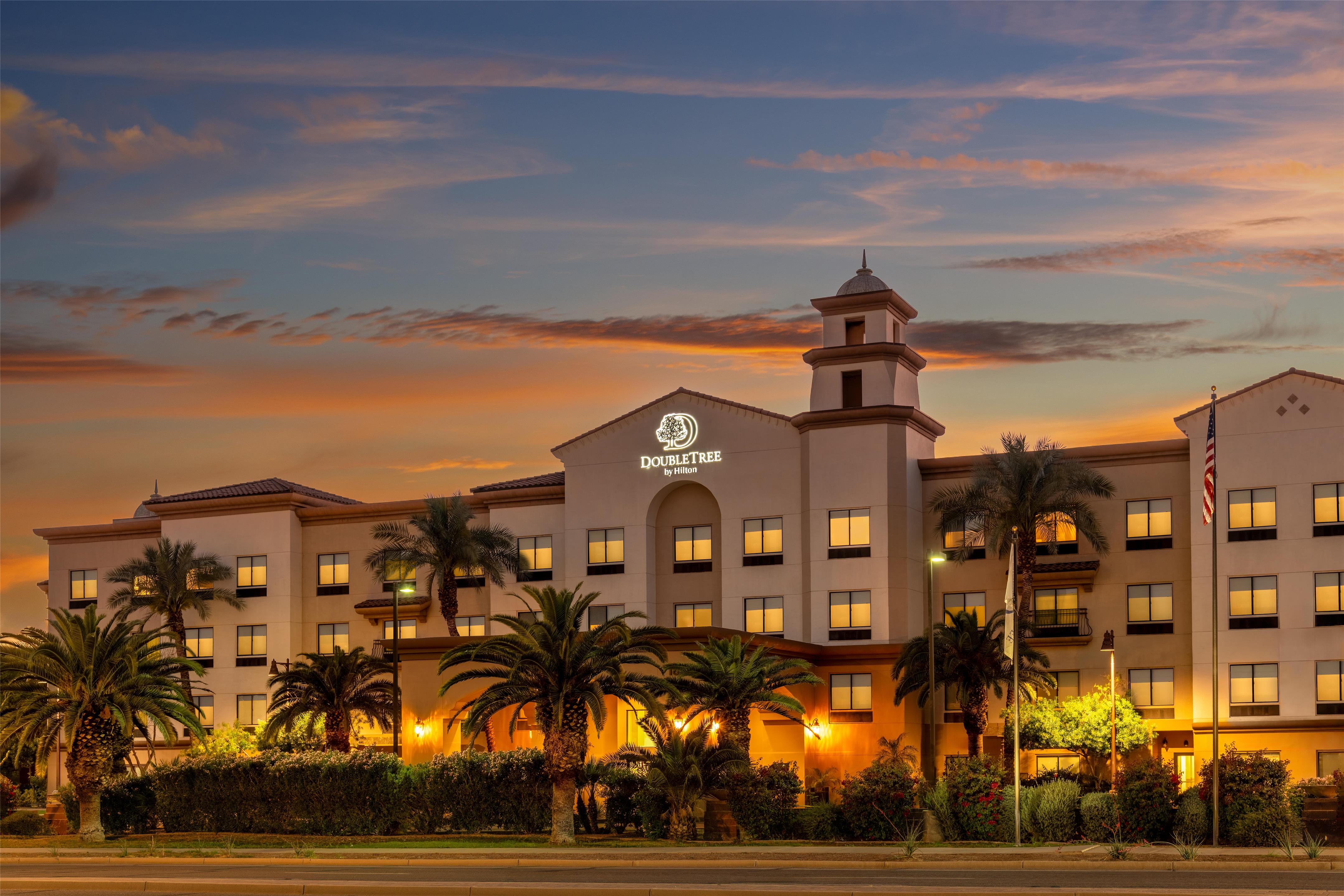 Exterior | DoubleTree by Hilton Phoenix - Gilbert