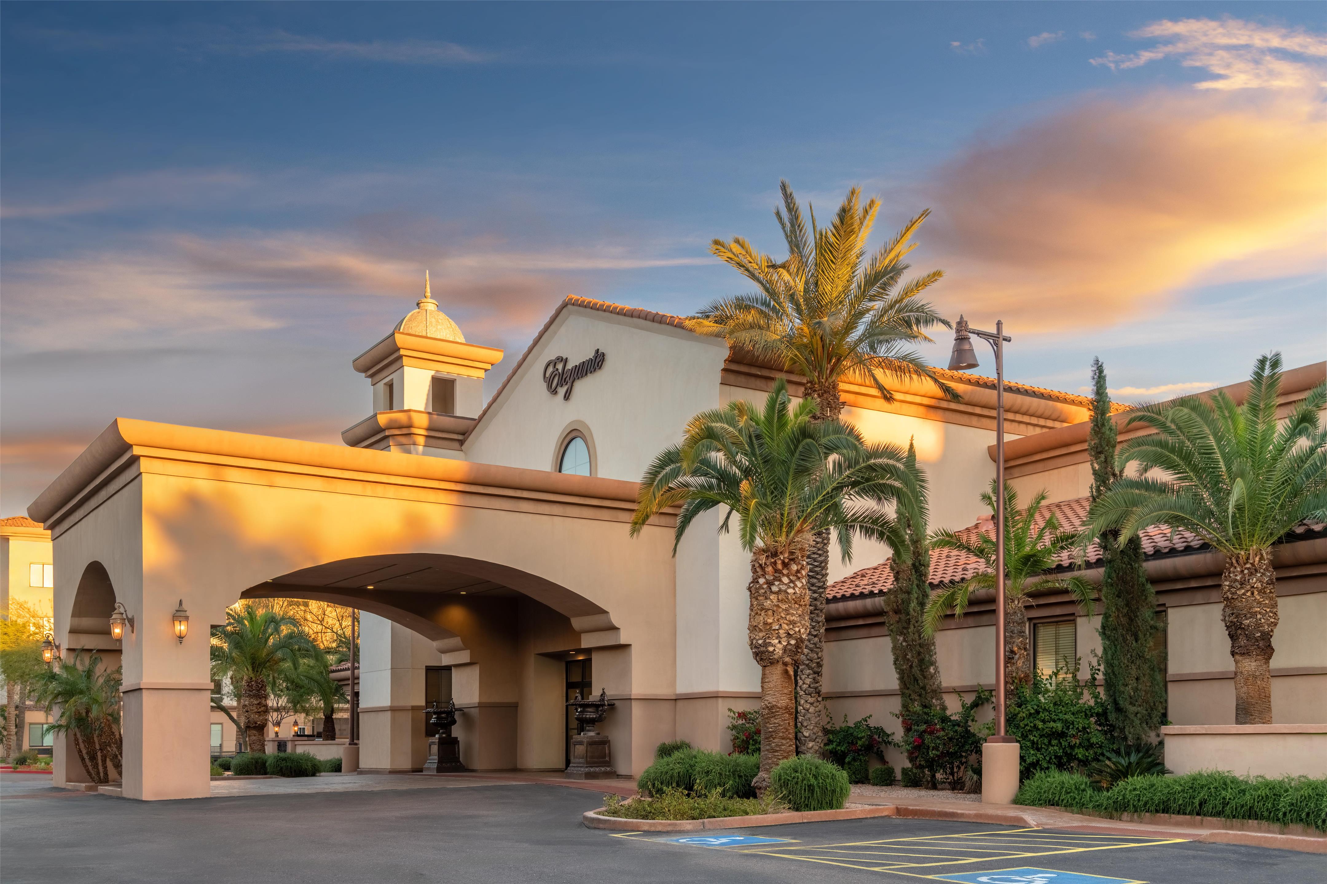 Exterior | DoubleTree by Hilton Phoenix - Gilbert