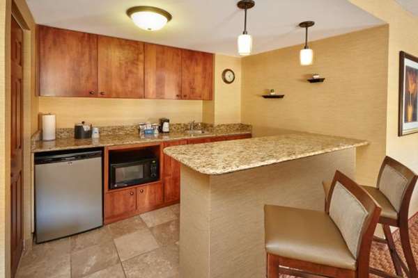  - Hampton Inn at Riverboat Casino East Peoria - I-74, Exit 95A