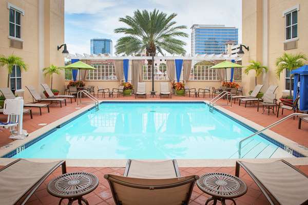 Pool - Hampton Inn & Suites Downtown St Petersburg