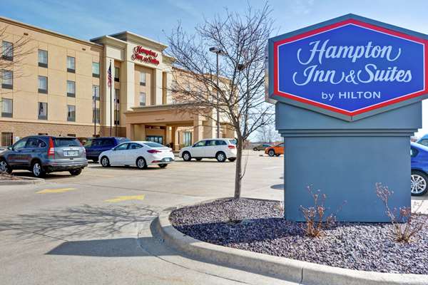 Exterior view - Hampton Inn & Suites Grand Prairie Peoria