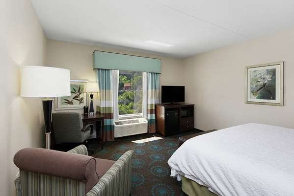  - Hampton Inn Bridgeville - I-79, Exit 54