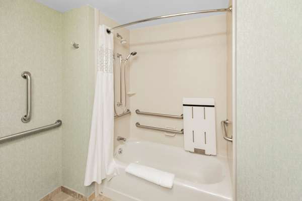  - Hampton Inn Bridgeville - I-79, Exit 54