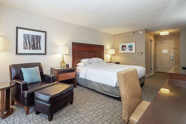  - DoubleTree by Hilton Hotel Green Tree Pittsburgh