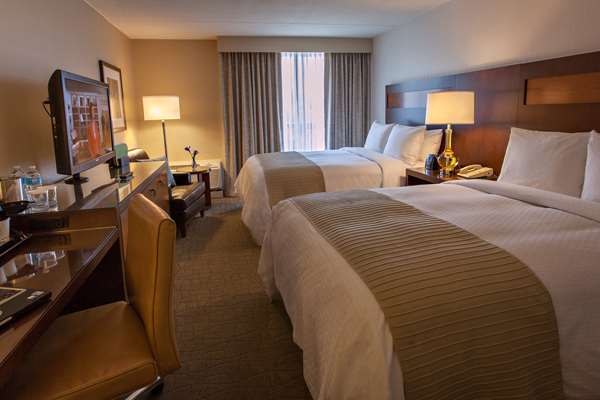  - DoubleTree by Hilton Hotel Green Tree Pittsburgh