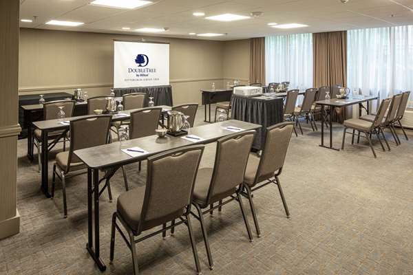  - DoubleTree by Hilton Hotel Green Tree Pittsburgh