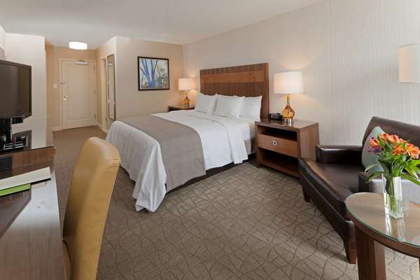  - DoubleTree by Hilton Hotel Green Tree Pittsburgh