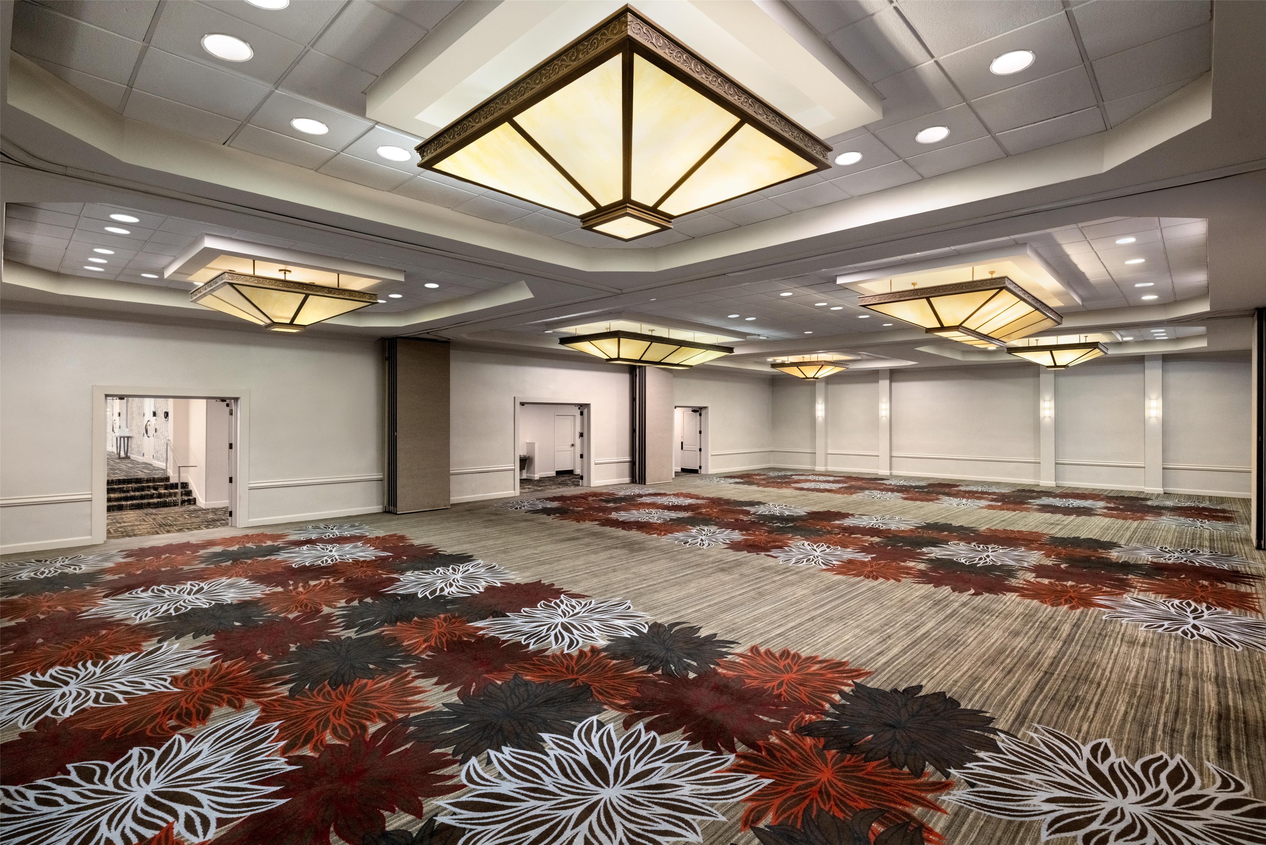 Meeting Room | DoubleTree by Hilton Pittsburgh - Green Tree