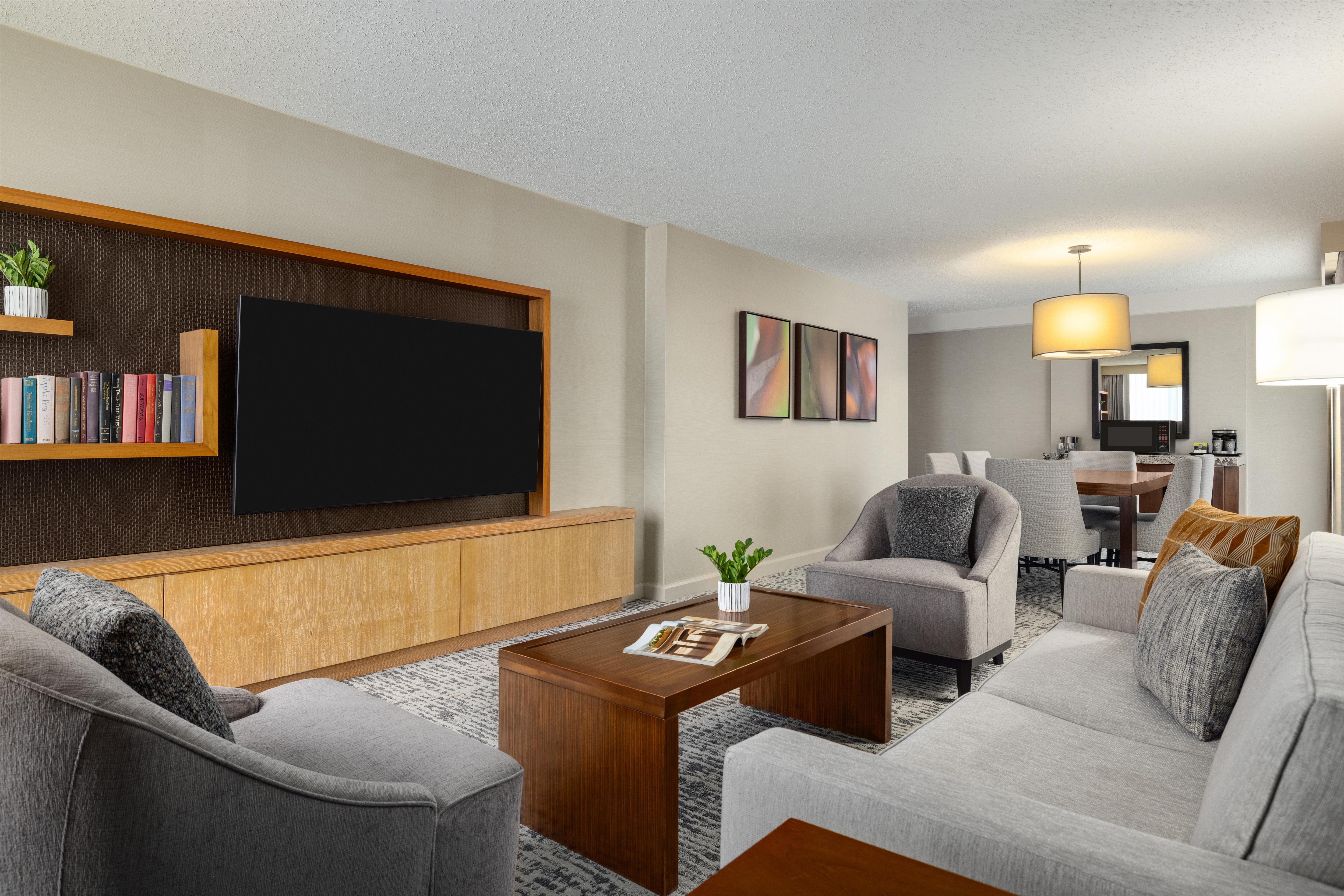 Doubletree by Hilton Pittsburgh Greentree Room Type - 1 KG S ACC RI SHWR NO SMOK