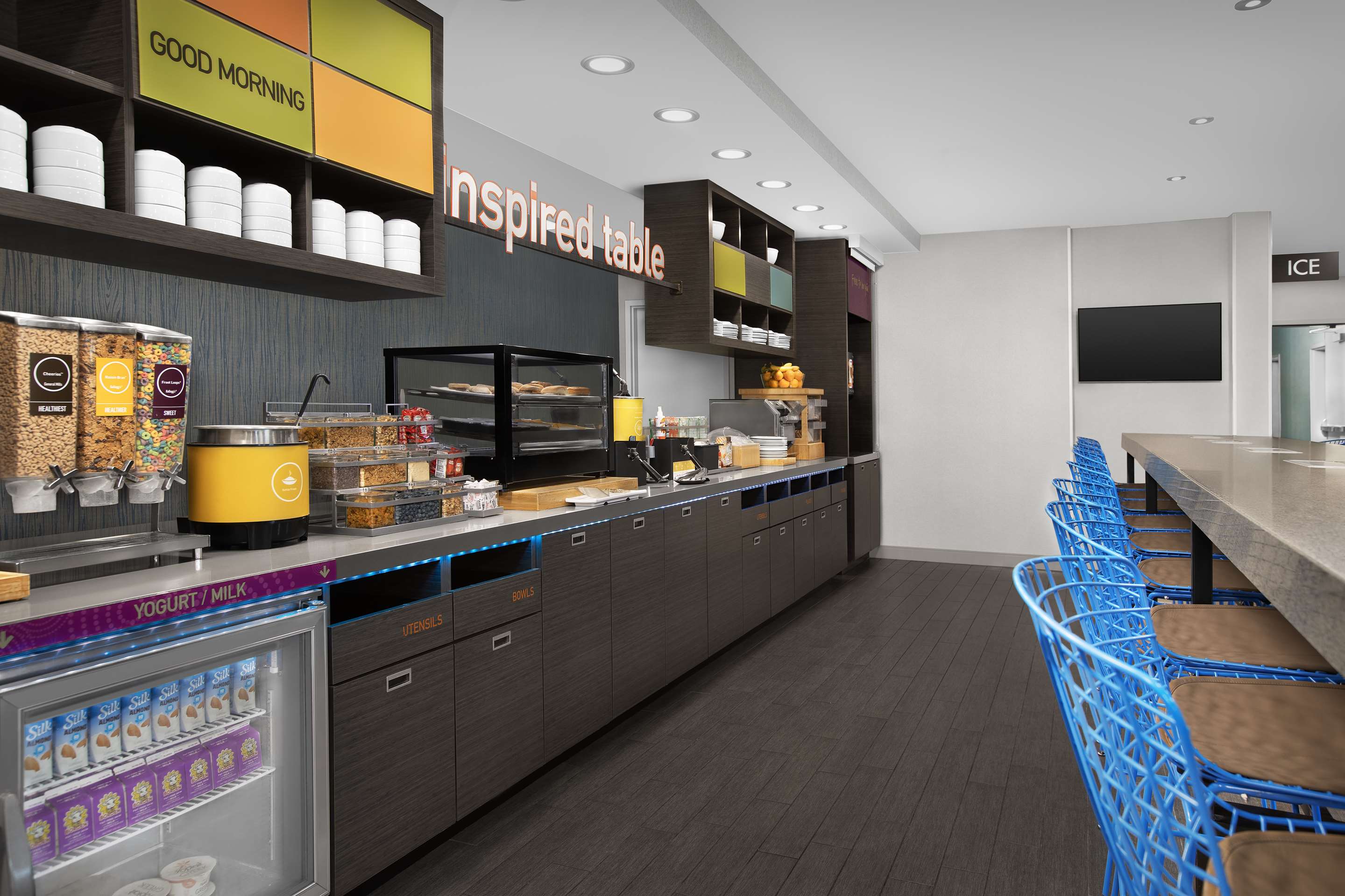 Breakfast Area | Home2 Suites by Hilton Pittsburgh / McCandless, PA