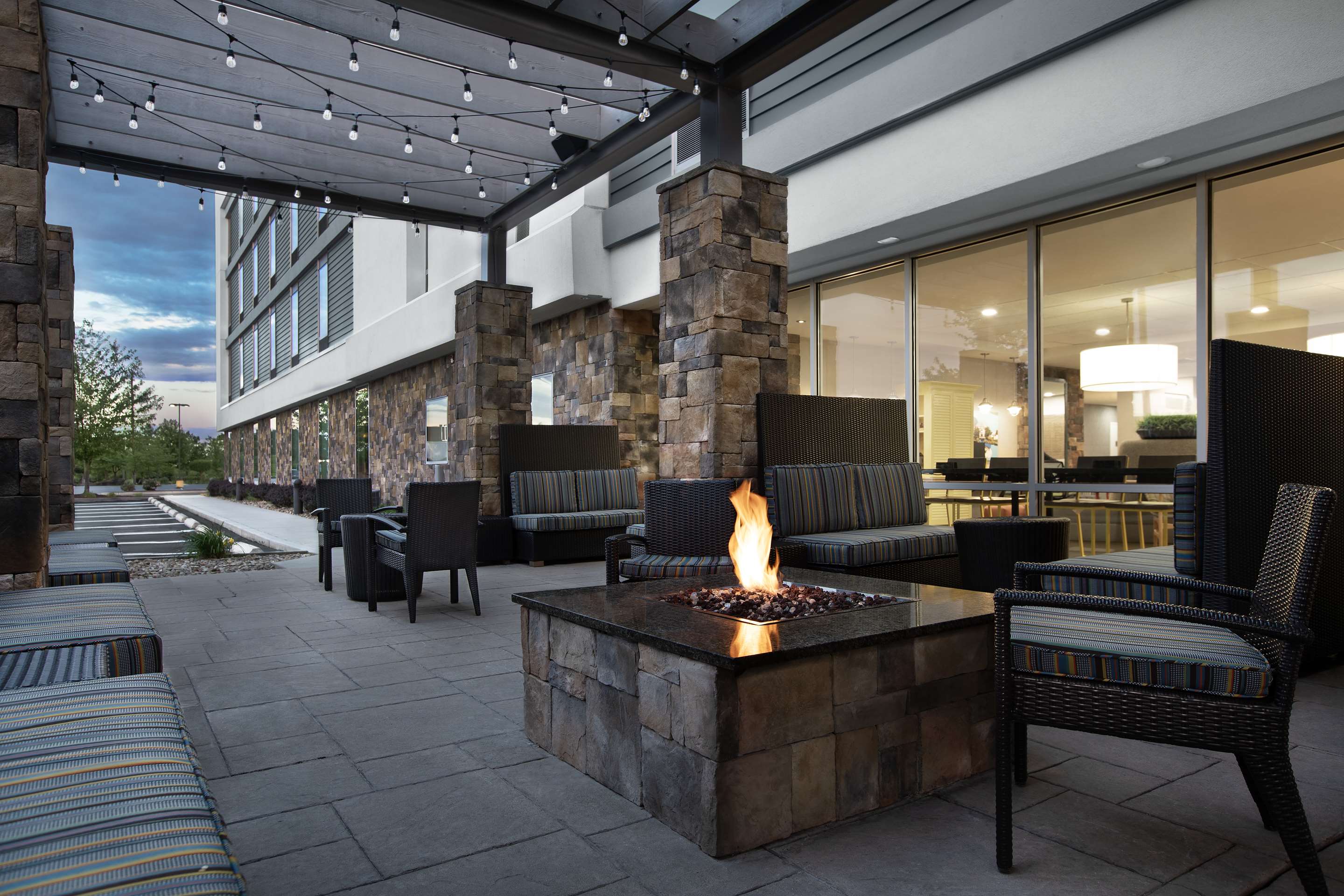 Exterior | Home2 Suites by Hilton Pittsburgh / McCandless, PA