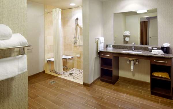  - Homewood Suites by Hilton Pittsburgh Airport Moon Township