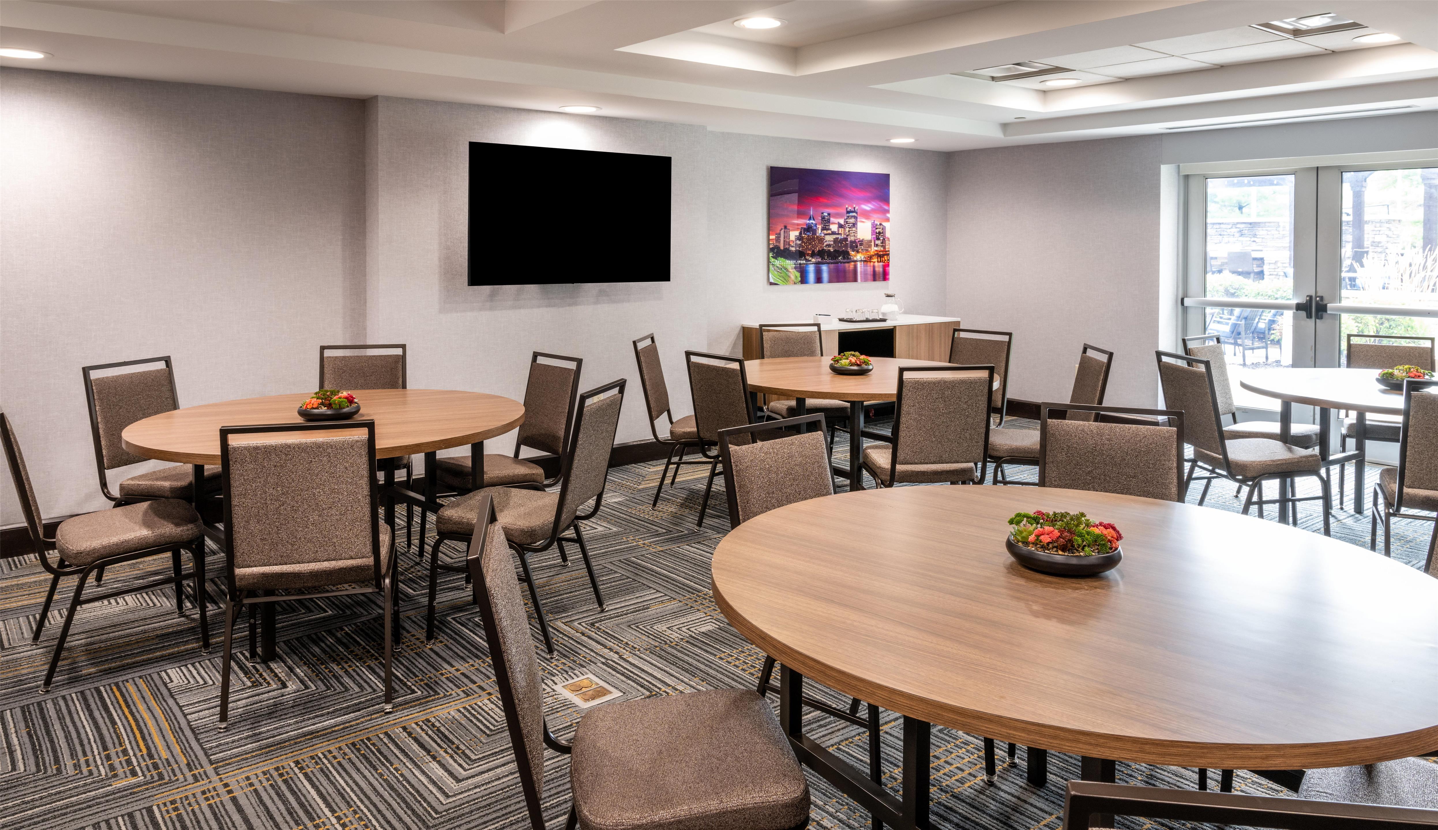 Breakfast Area | Homewood Suites by Hilton Pittsburgh Southpointe