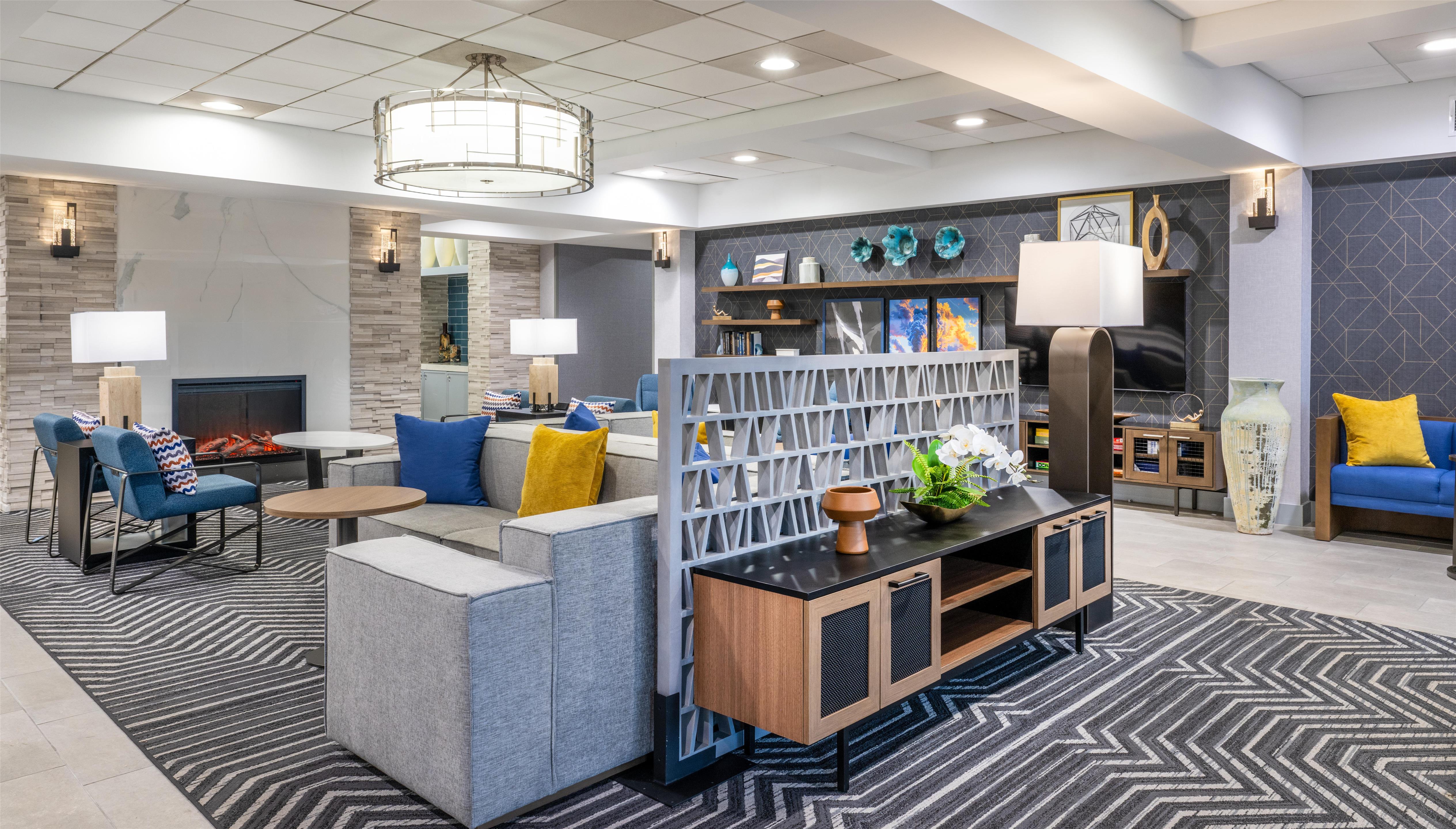 Lobby | Homewood Suites by Hilton Pittsburgh Southpointe