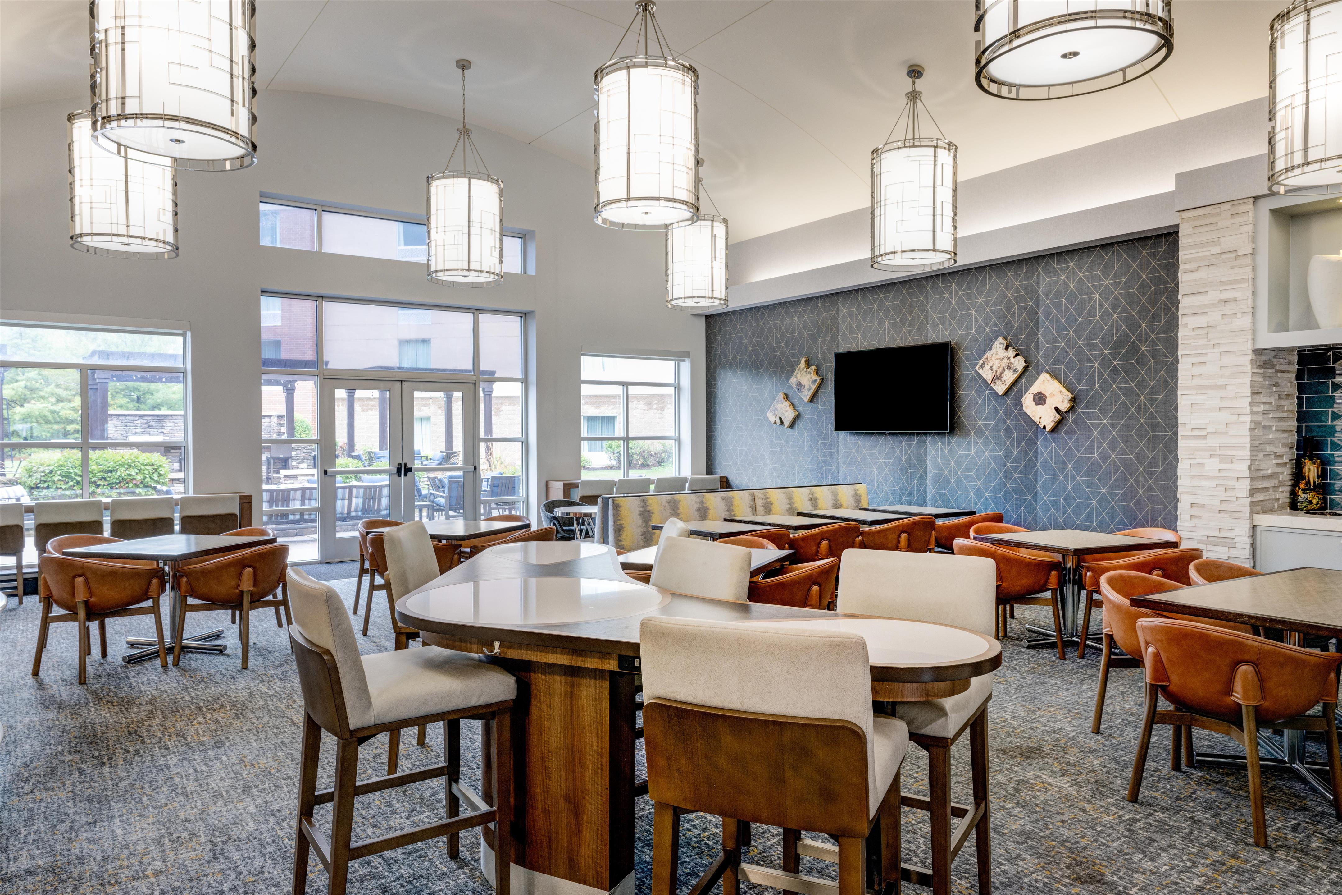 Breakfast Area | Homewood Suites by Hilton Pittsburgh Southpointe