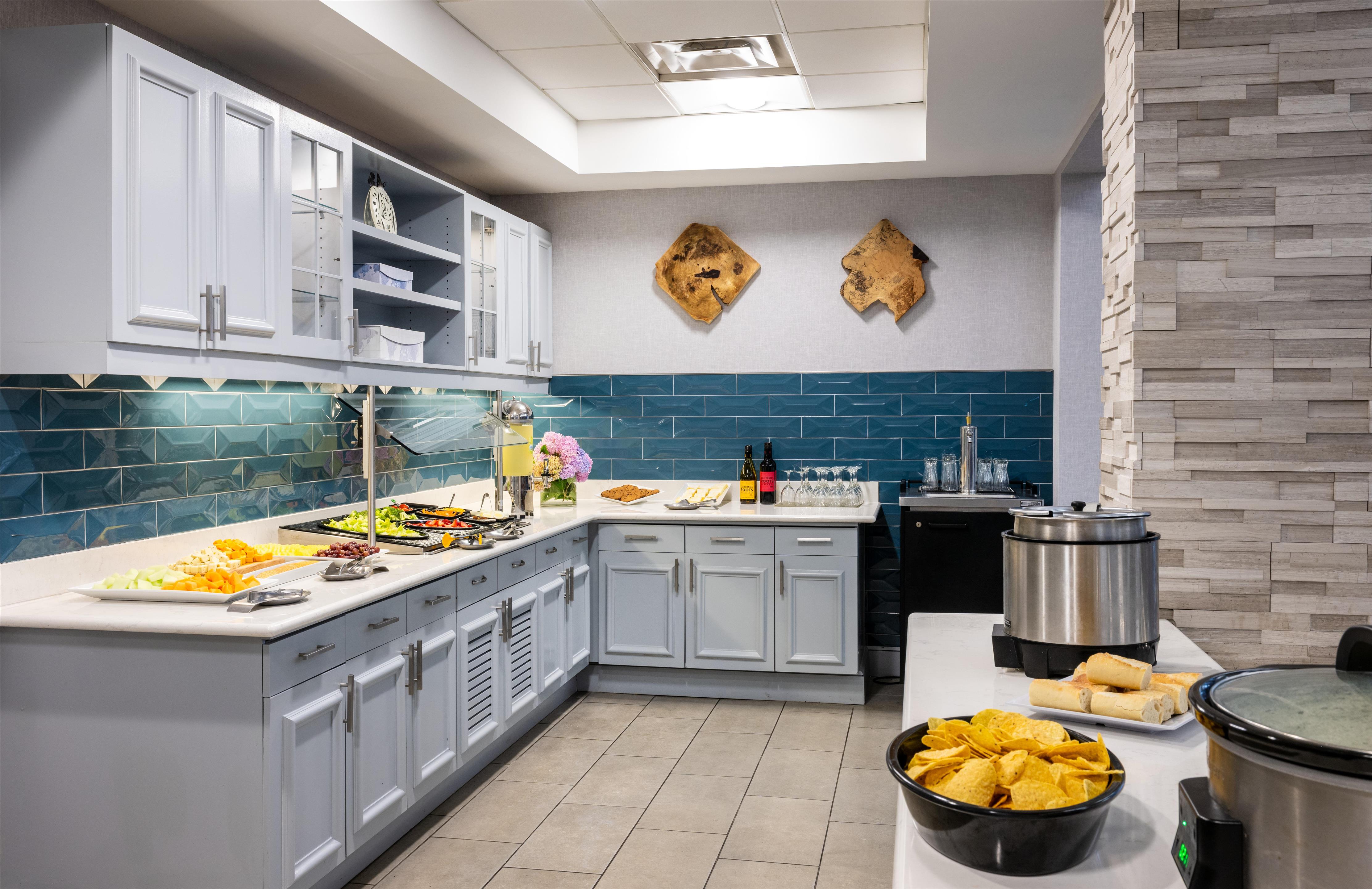 Breakfast Area | Homewood Suites by Hilton Pittsburgh Southpointe