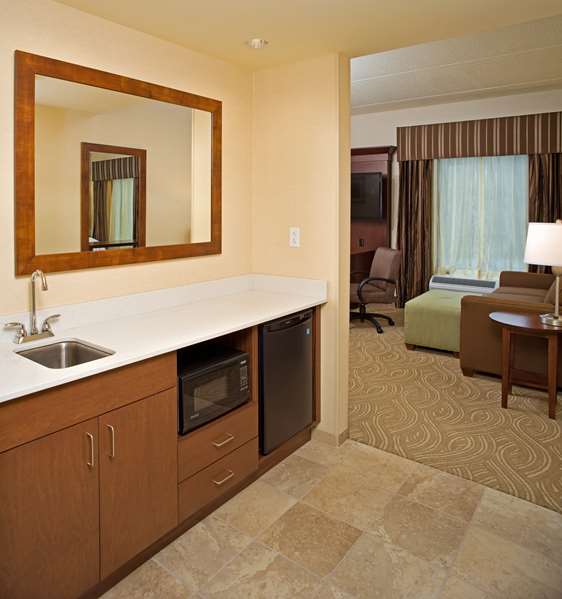  - Hampton Inn & Suites Waterfront West Homestead
