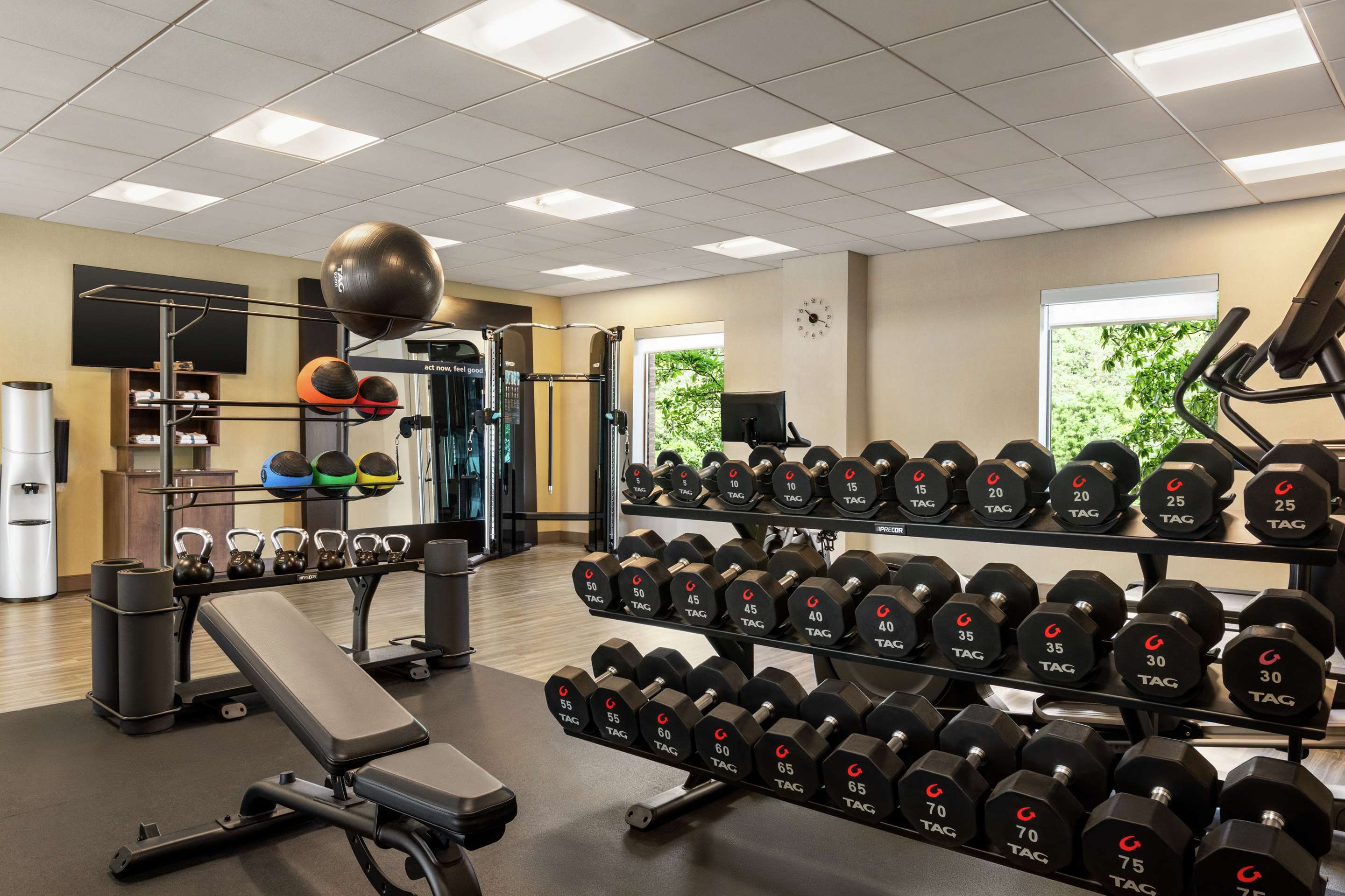 Health club fitness center gym | Hampton Inn & Suites Pittsburgh/Waterfront-West Homestead
