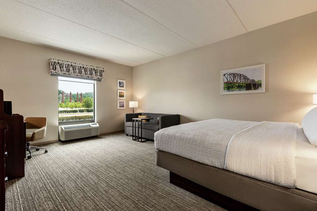 Hampton Inn & Suites Pittsburgh/Waterfront-We-guestroom-Guest Room,On-Site.jpg