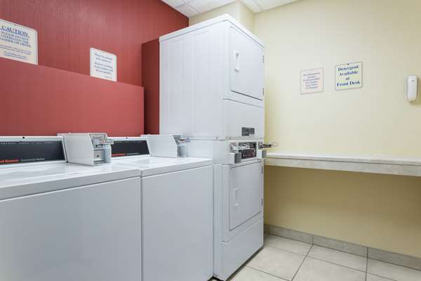  - Hampton Inn West Mifflin