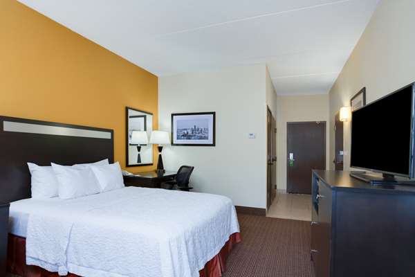  - Hampton Inn West Mifflin