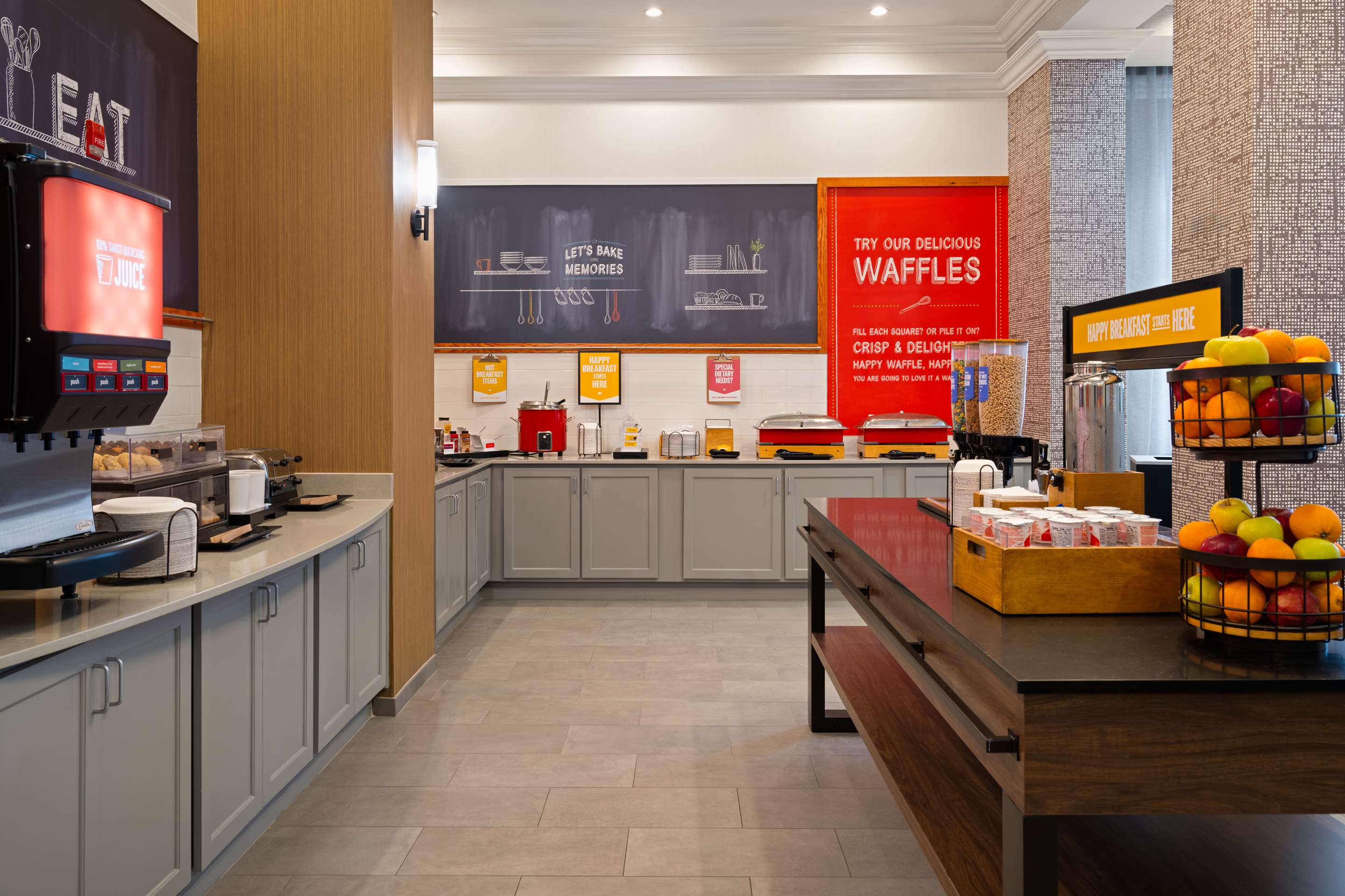 Breakfast Area | Hampton Inn Pikeville