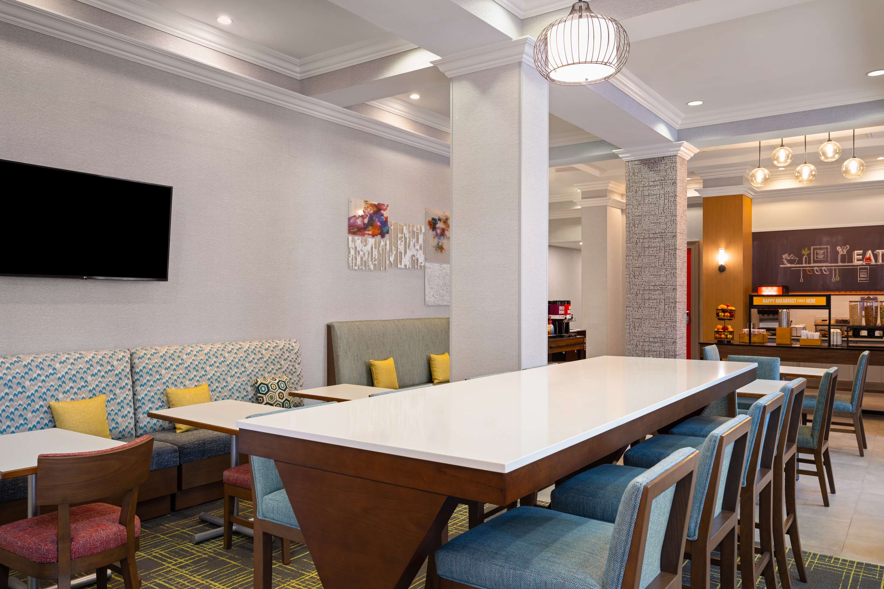 Breakfast Area | Hampton Inn Pikeville