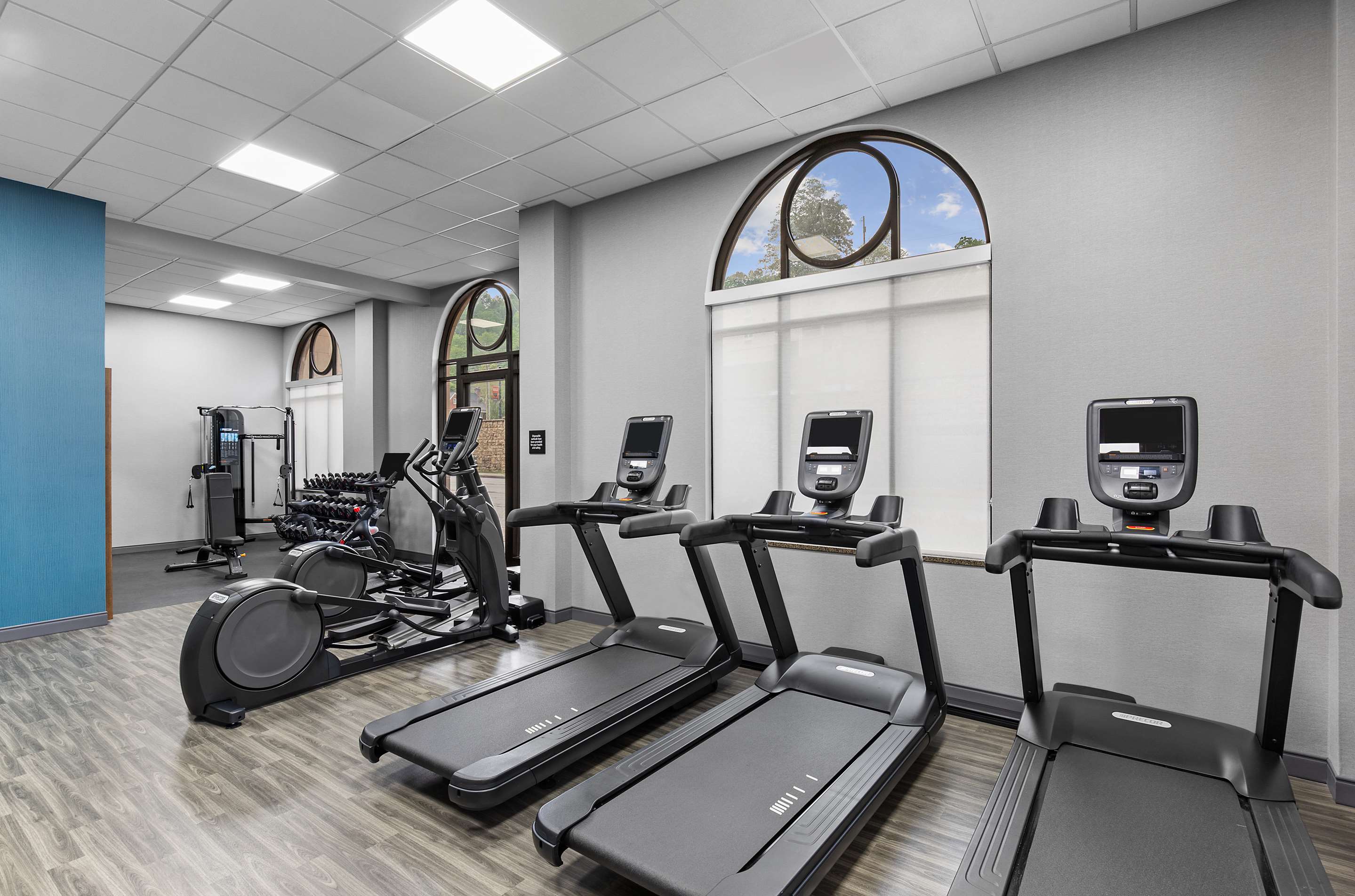 Health club fitness center gym | Hampton Inn Pikeville