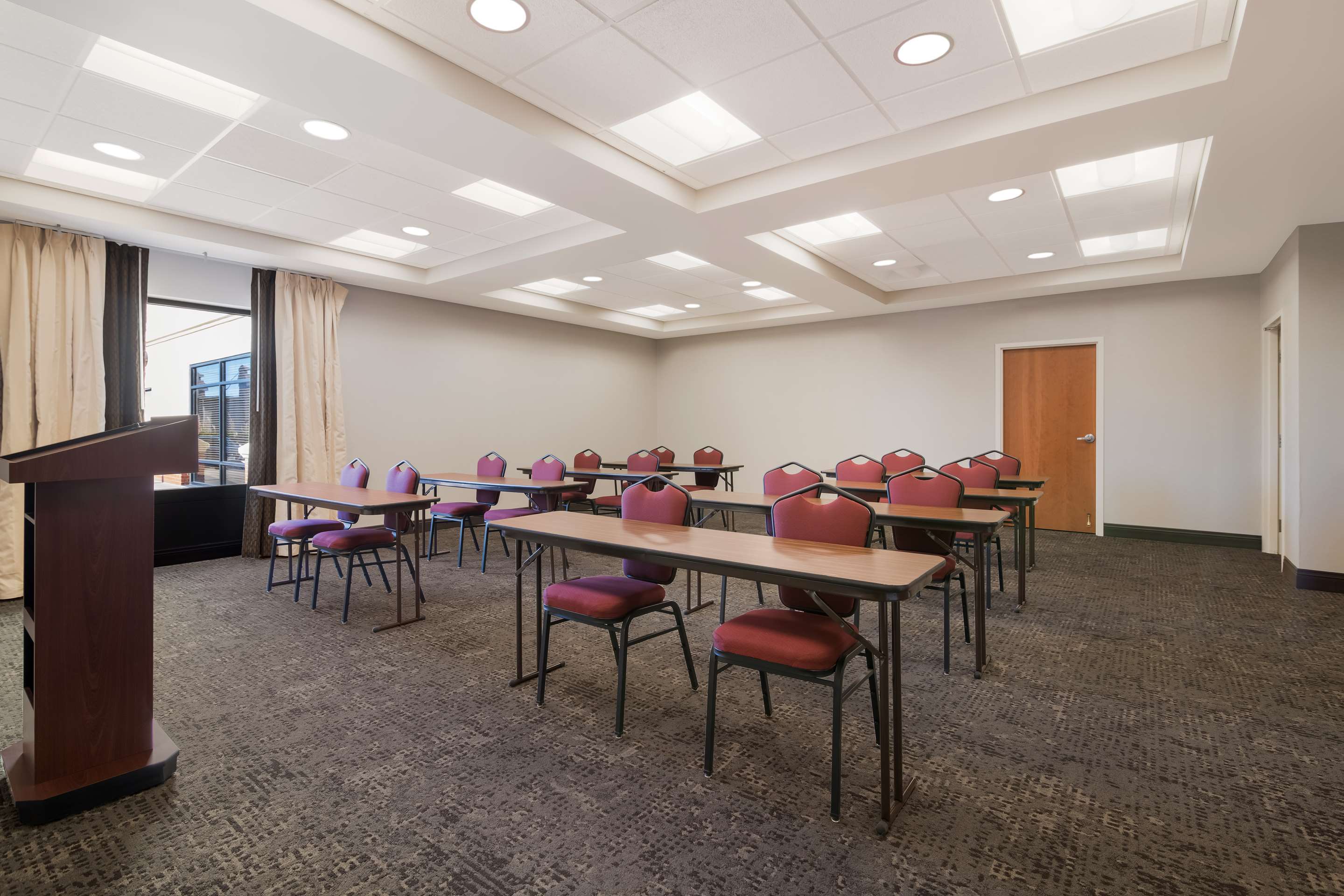Meeting Room | Hampton Inn & Suites Plattsburgh