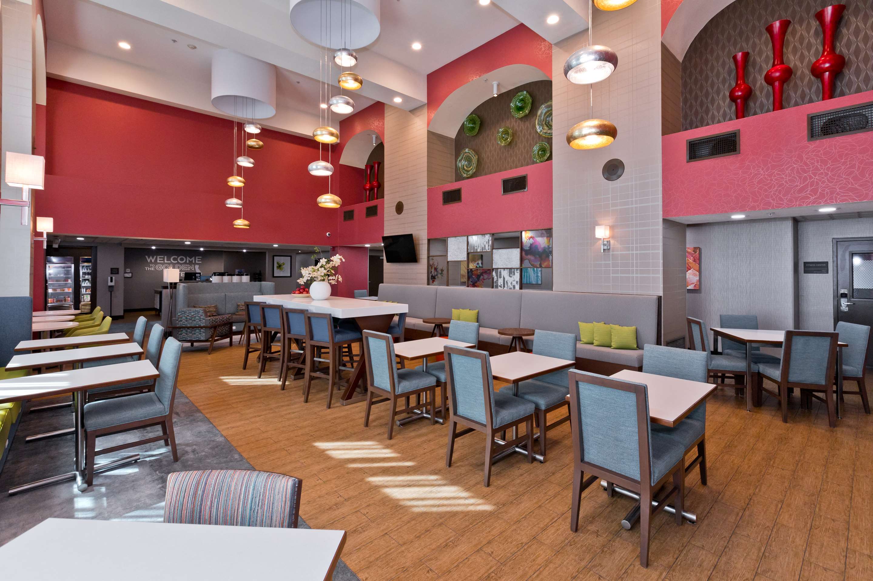Lobby | Hampton Inn & Suites Palm Desert