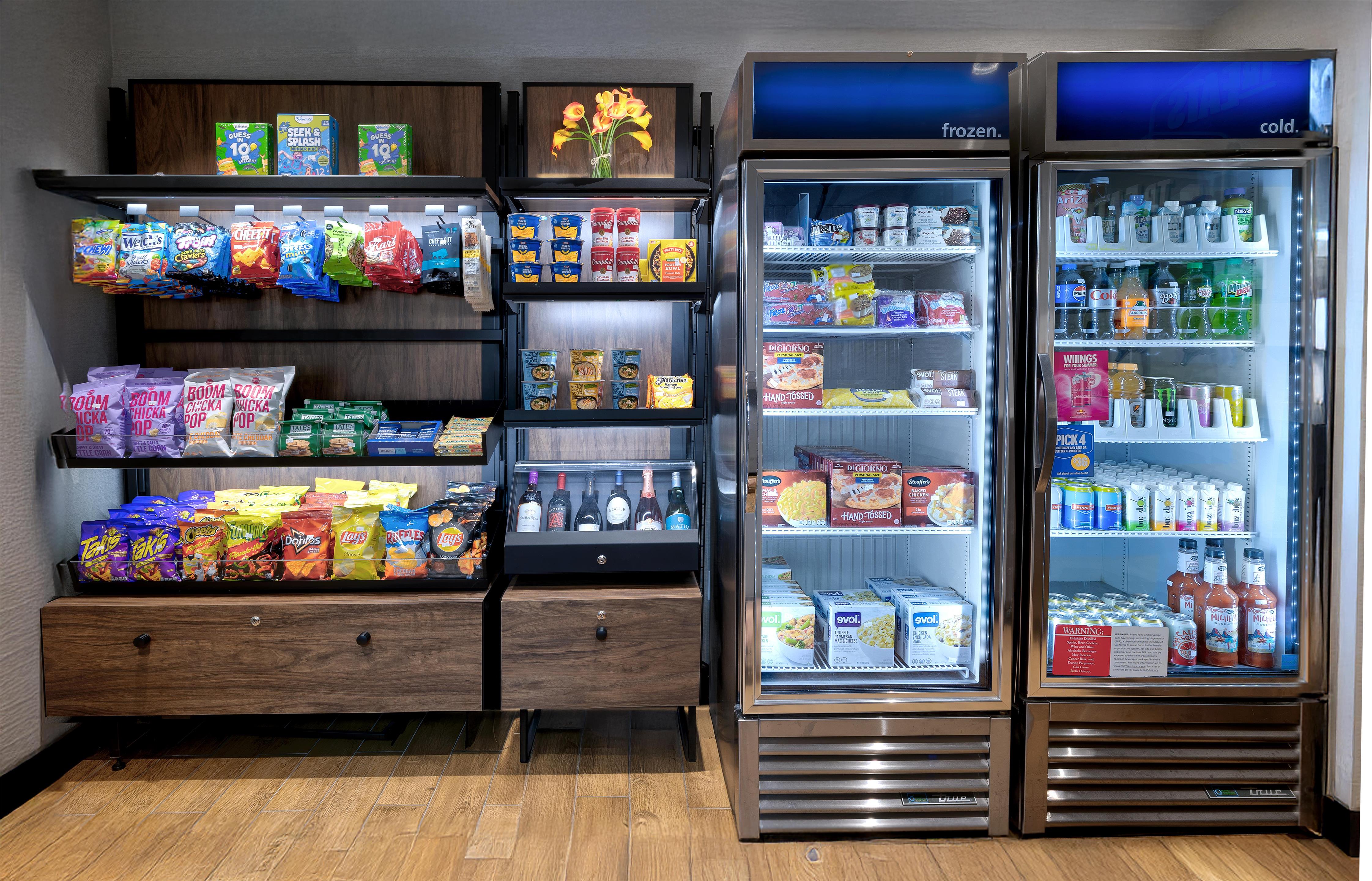 Restaurant | Hampton Inn & Suites Palm Desert