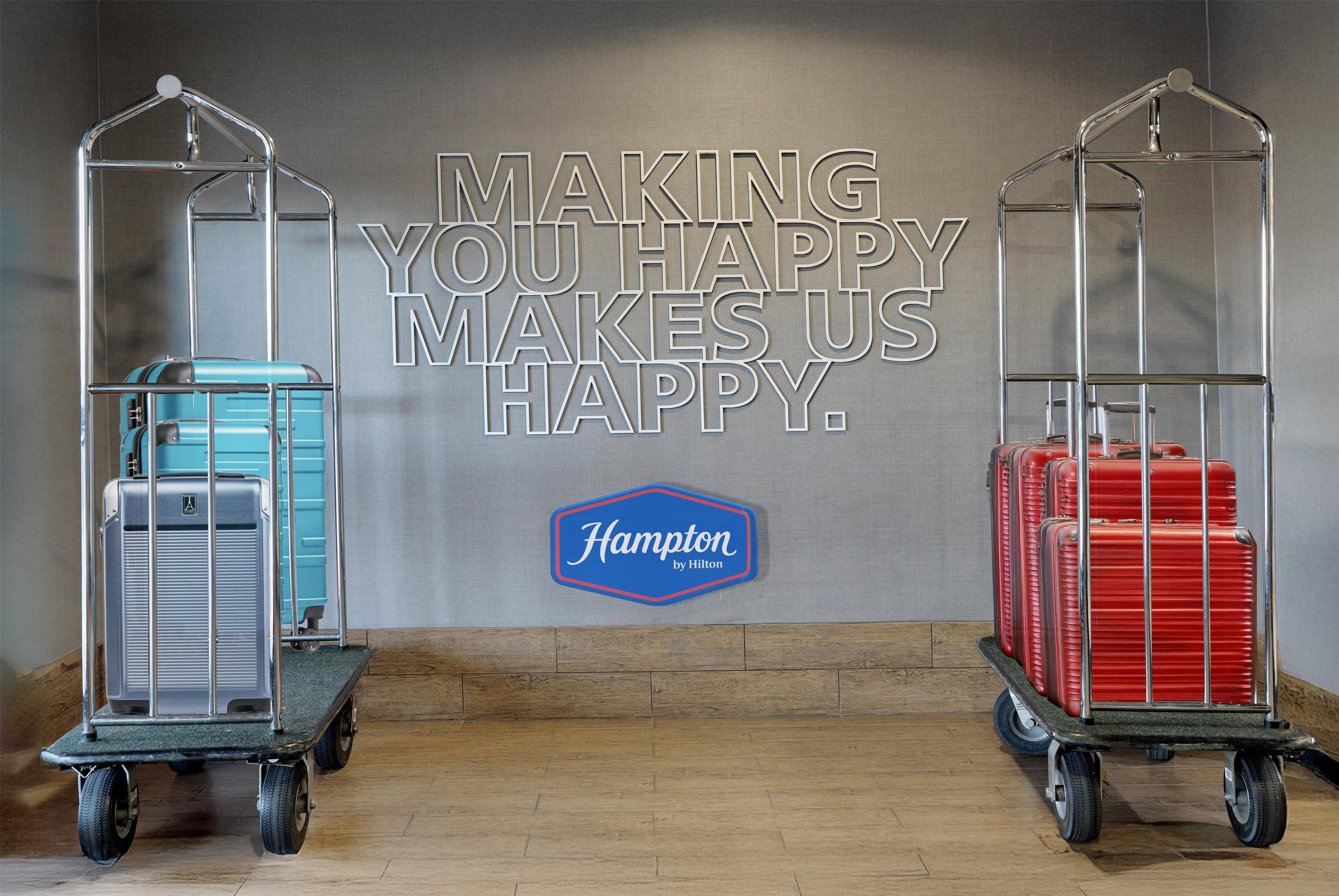 Lobby | Hampton Inn & Suites Palm Desert