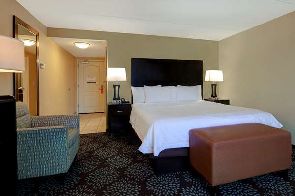  - Hampton Inn & Suites Gulf Breeze