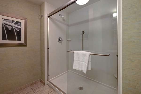  - Hampton Inn & Suites Gulf Breeze