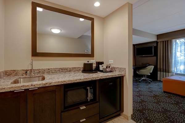  - Hampton Inn & Suites Gulf Breeze