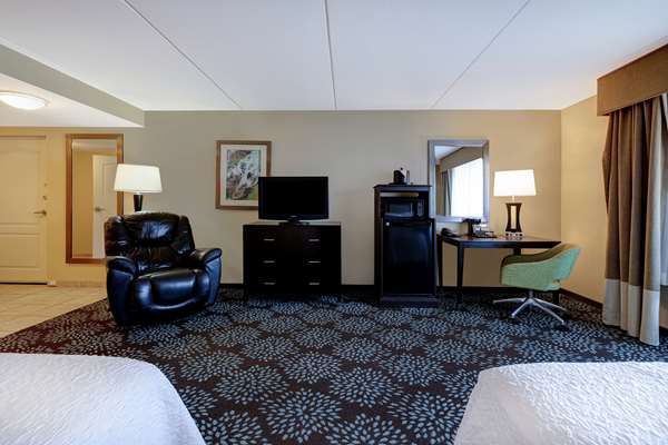  - Hampton Inn & Suites Gulf Breeze