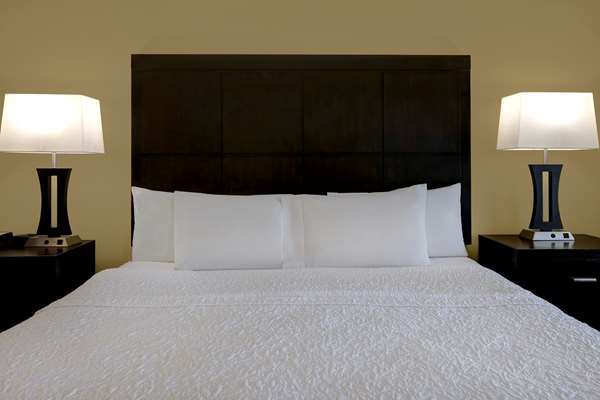  - Hampton Inn & Suites Gulf Breeze