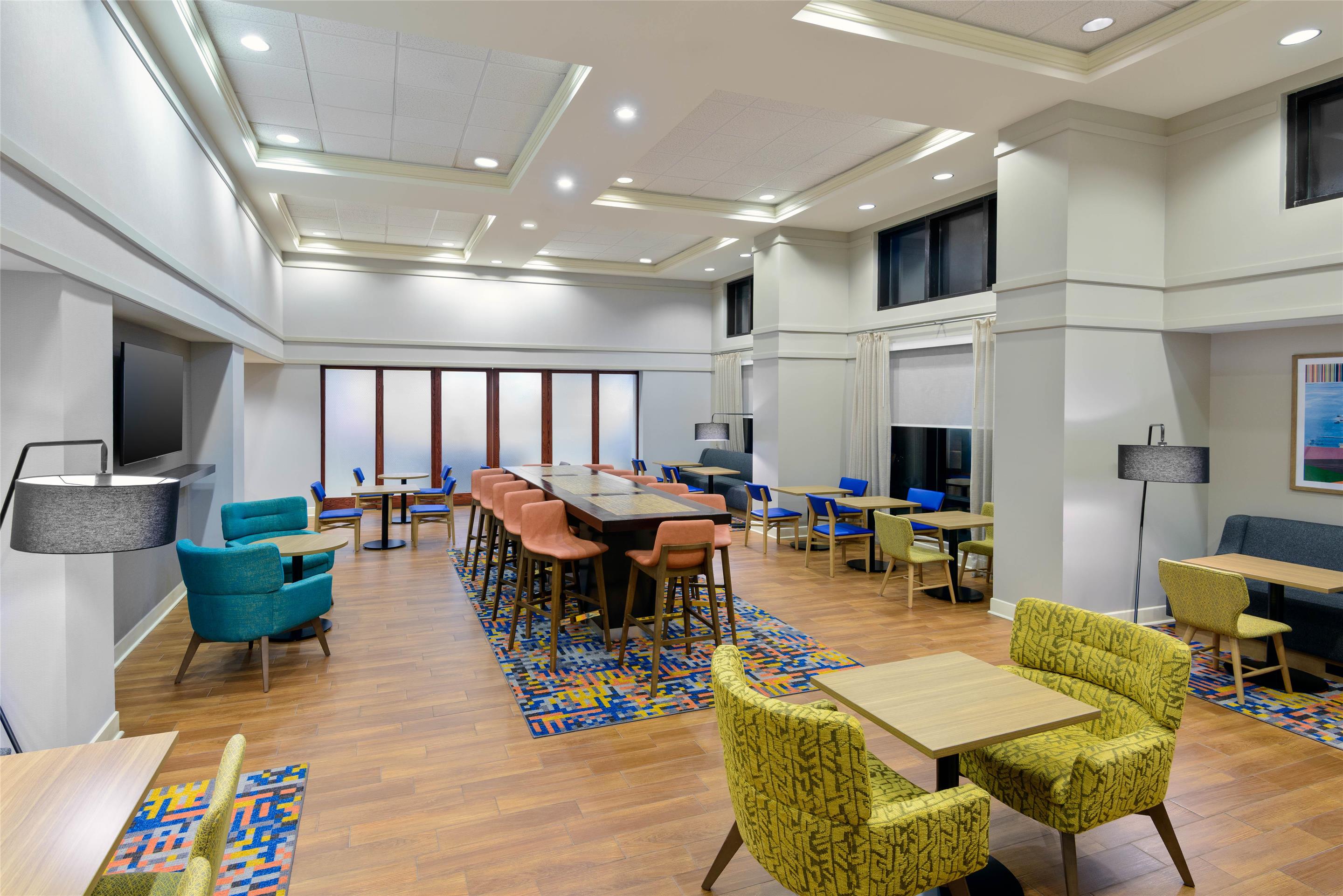 Lobby | Hampton Inn & Suites Pensacola/Gulf Breeze