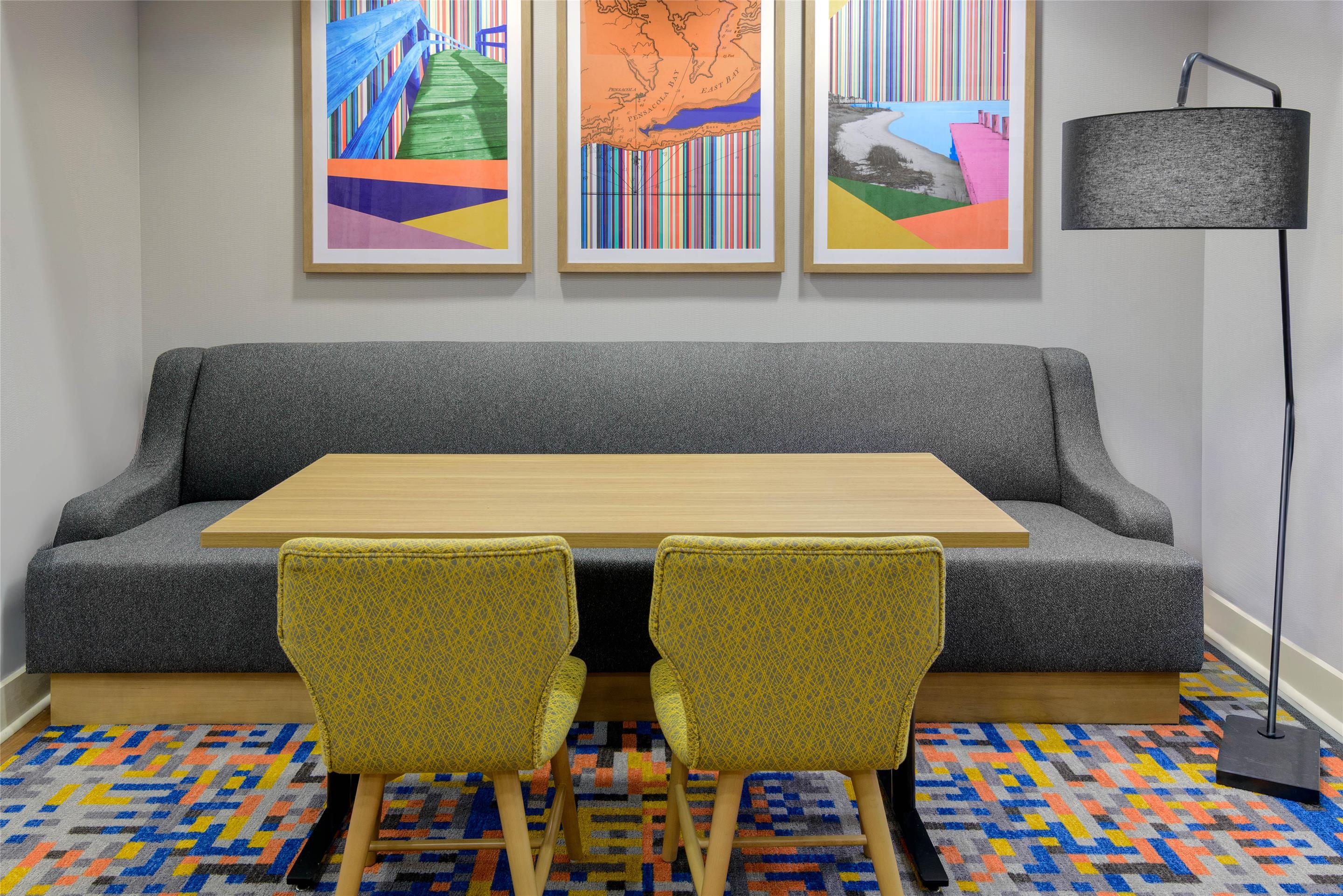 Lobby | Hampton Inn & Suites Pensacola/Gulf Breeze