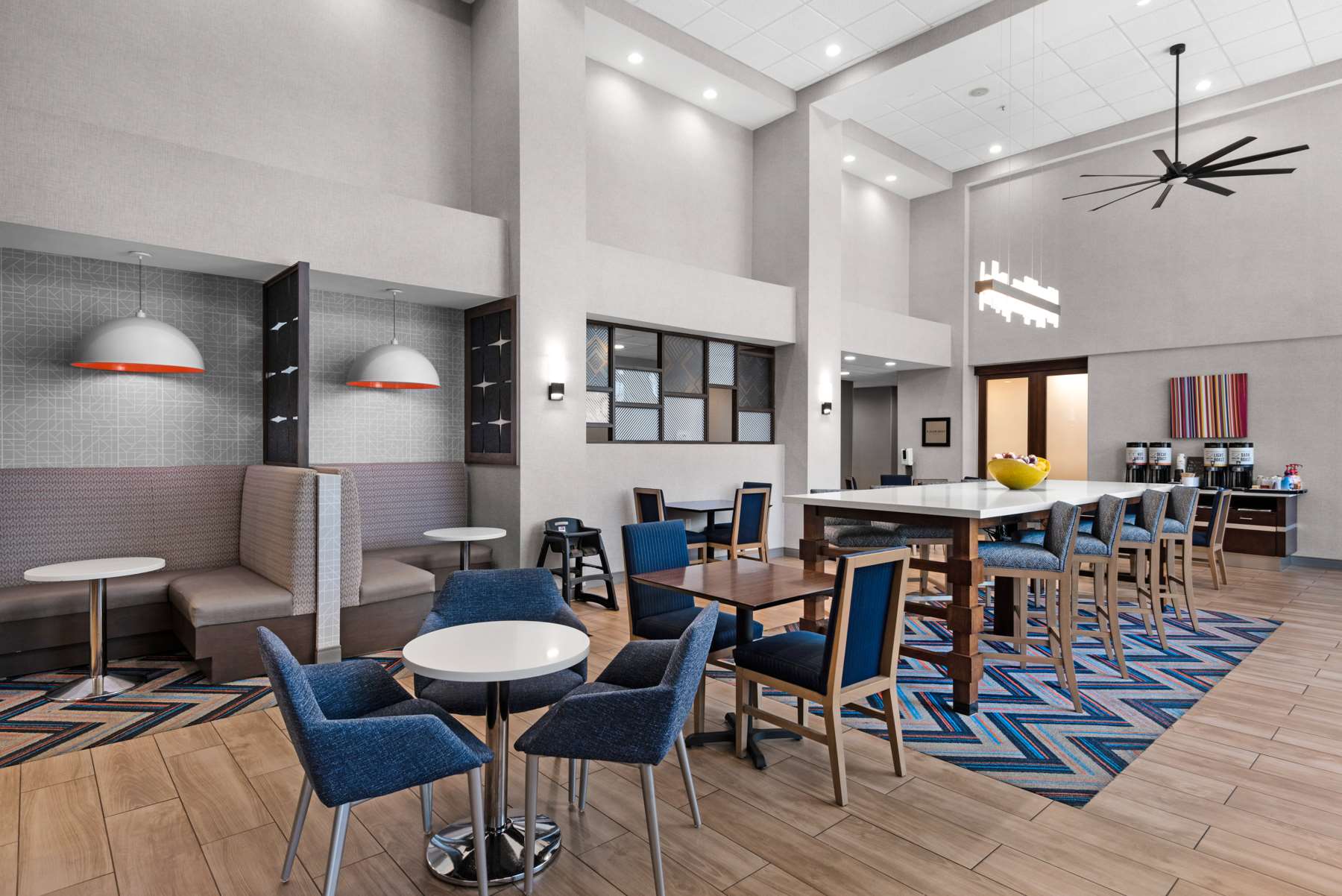 Restaurant | Hampton Inn & Suites Pensacola I-10 N at Univ. Town Plaza
