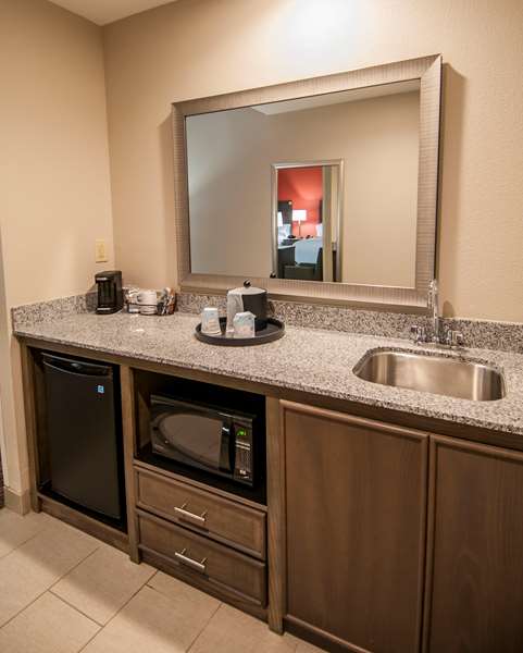  - Hampton Inn & Suites Pensacola - I-10, Exit 7