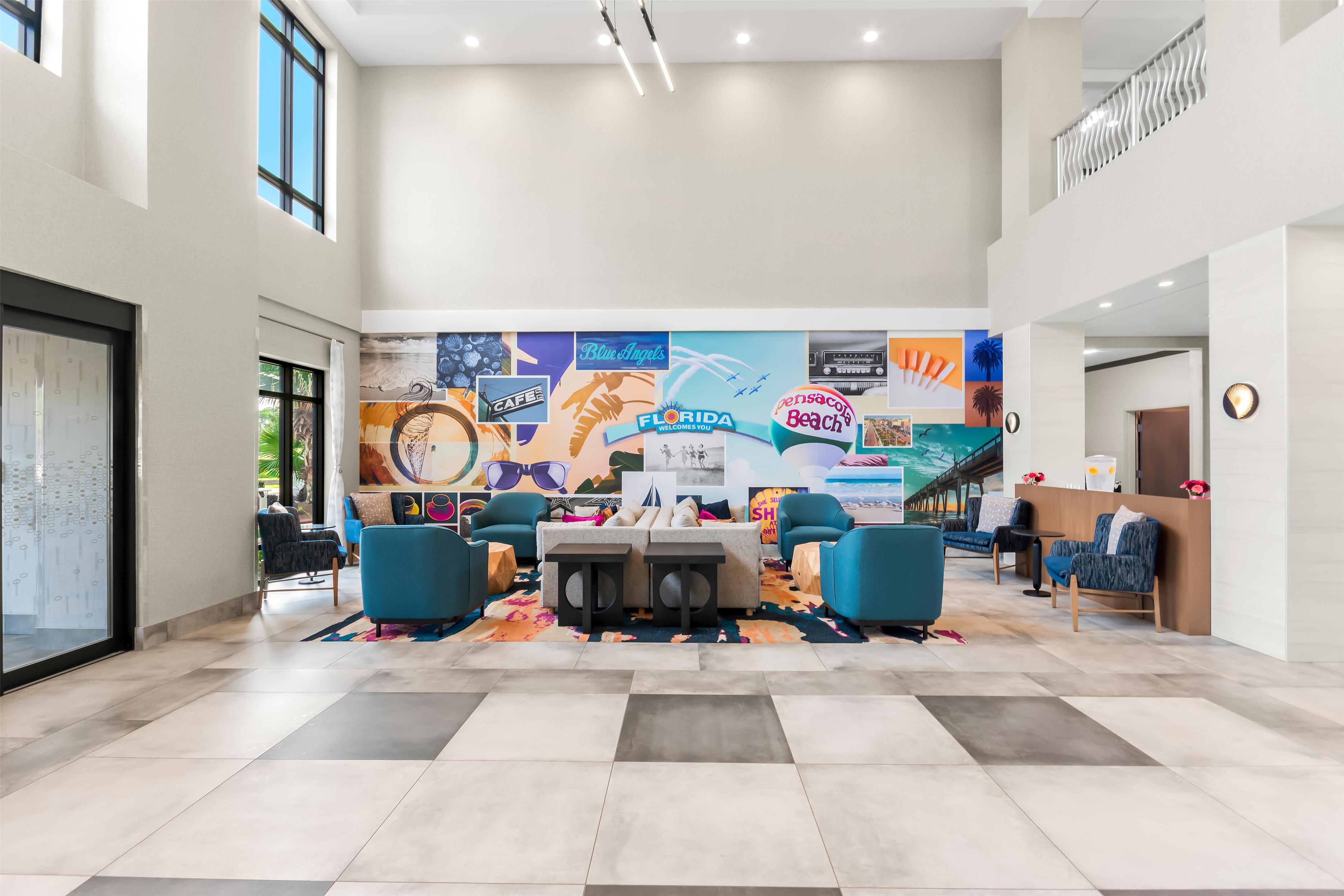 Lobby | Hampton Inn & Suites Pensacola/I-10 Pine Forest Road