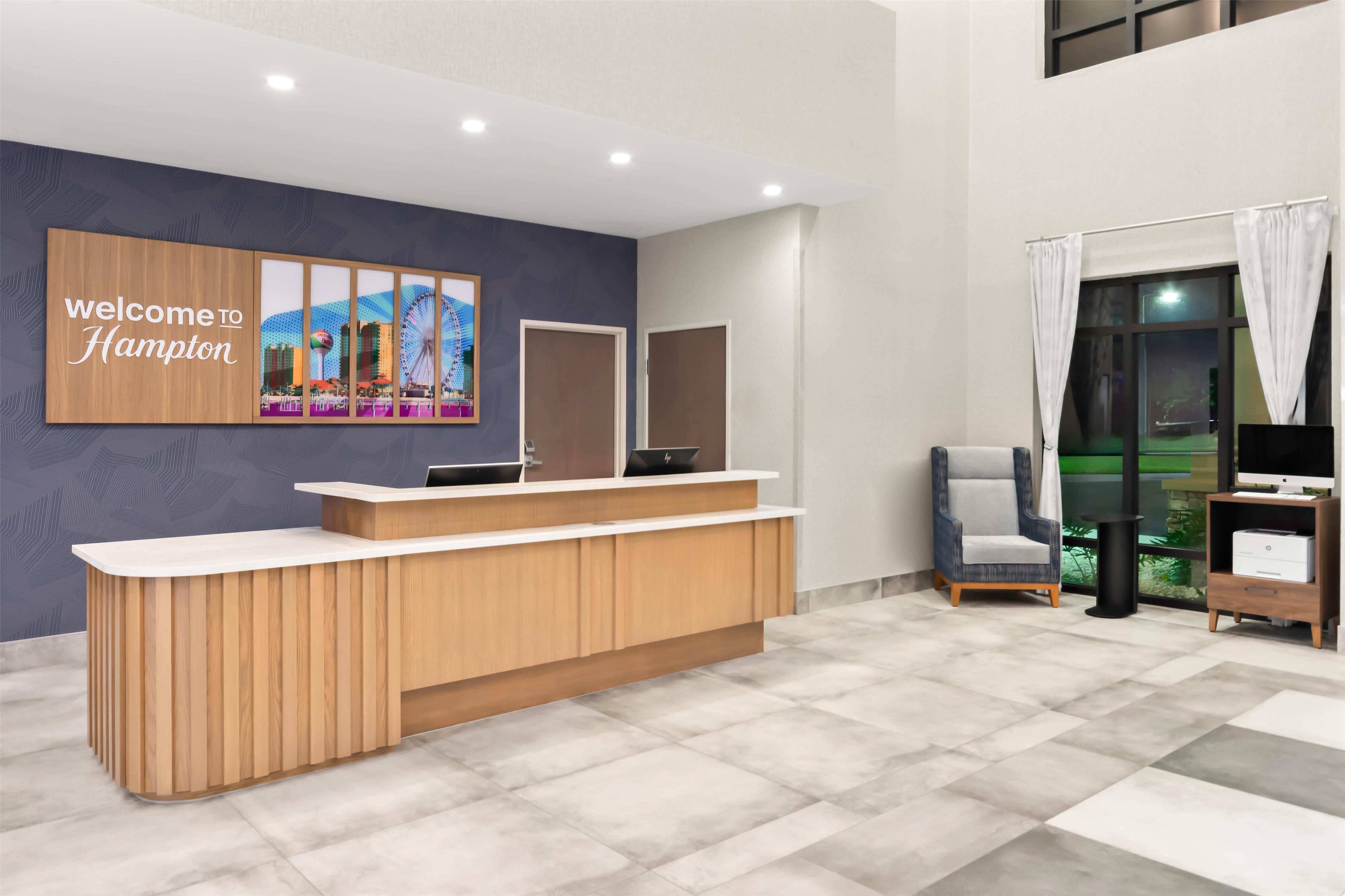 Reception | Hampton Inn & Suites Pensacola/I-10 Pine Forest Road