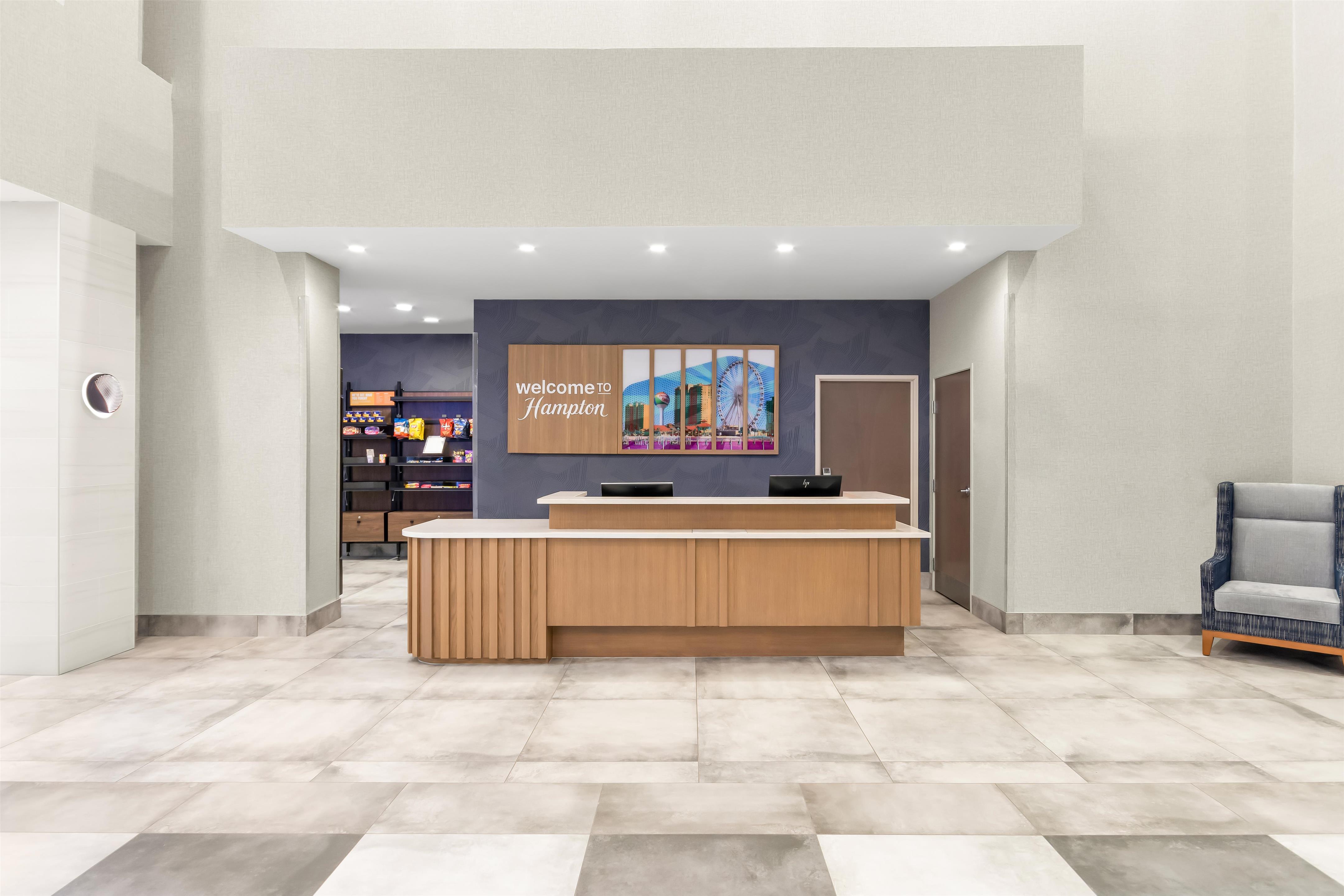 Reception | Hampton Inn & Suites Pensacola/I-10 Pine Forest Road
