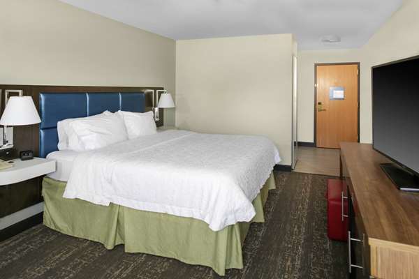  - Hampton Inn Portage - I-94, Exit 19